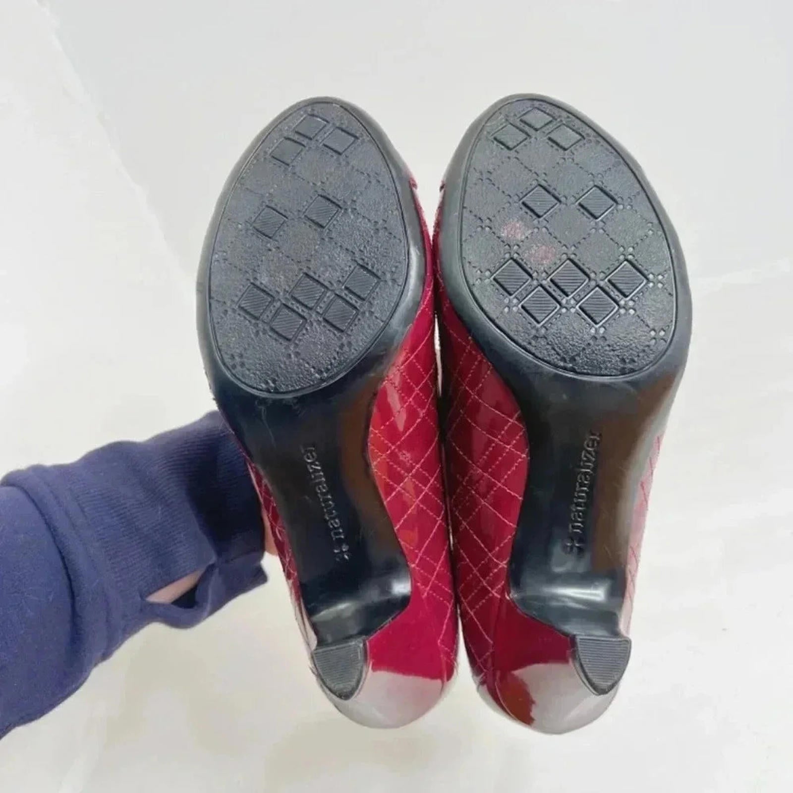 Naturalizer Brazen Red Quilted Patent Leather Heels Pumps Women's Size 5.5