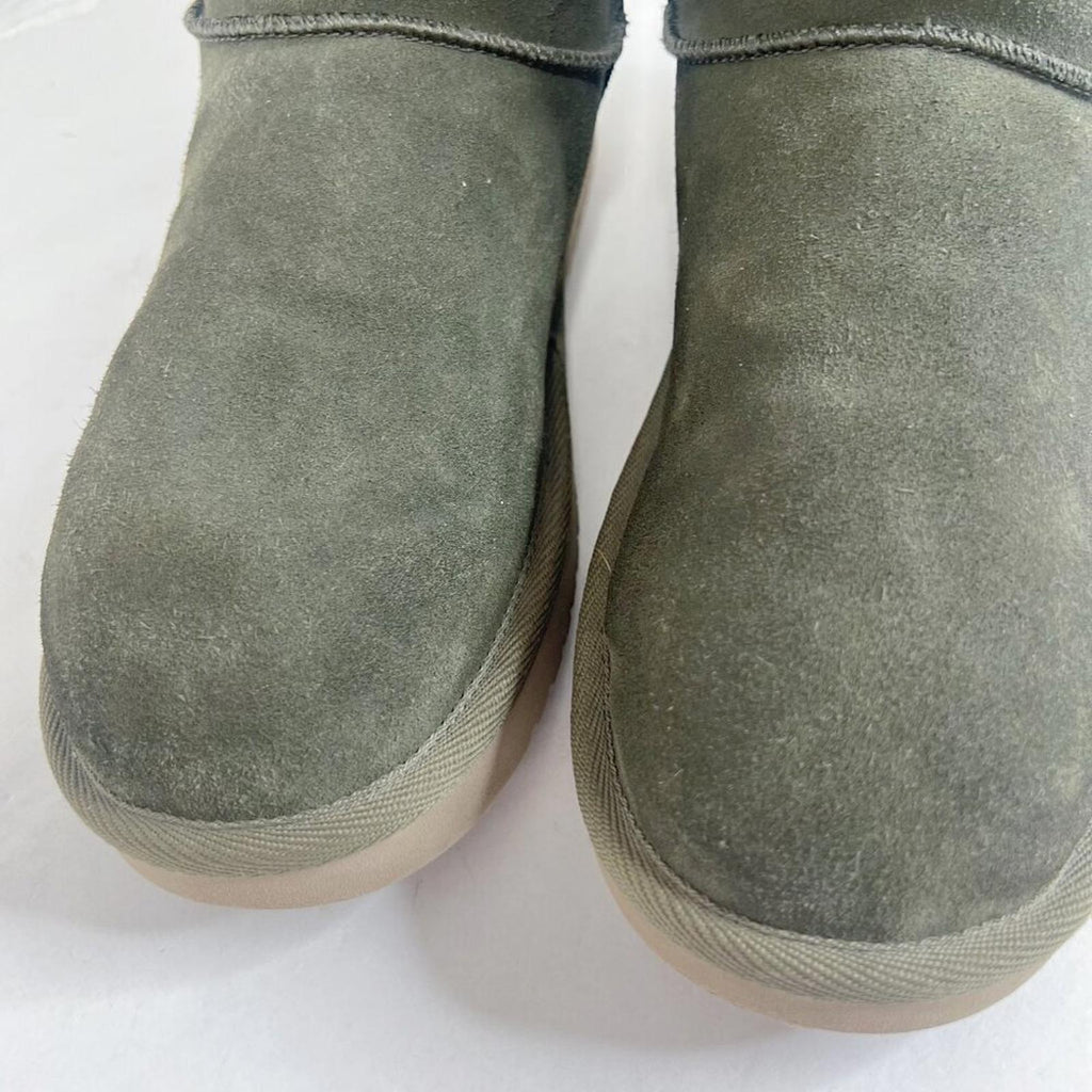 Koolaburra by Ugg Sulana Short Shearling Boot in Olive Green Size 8
