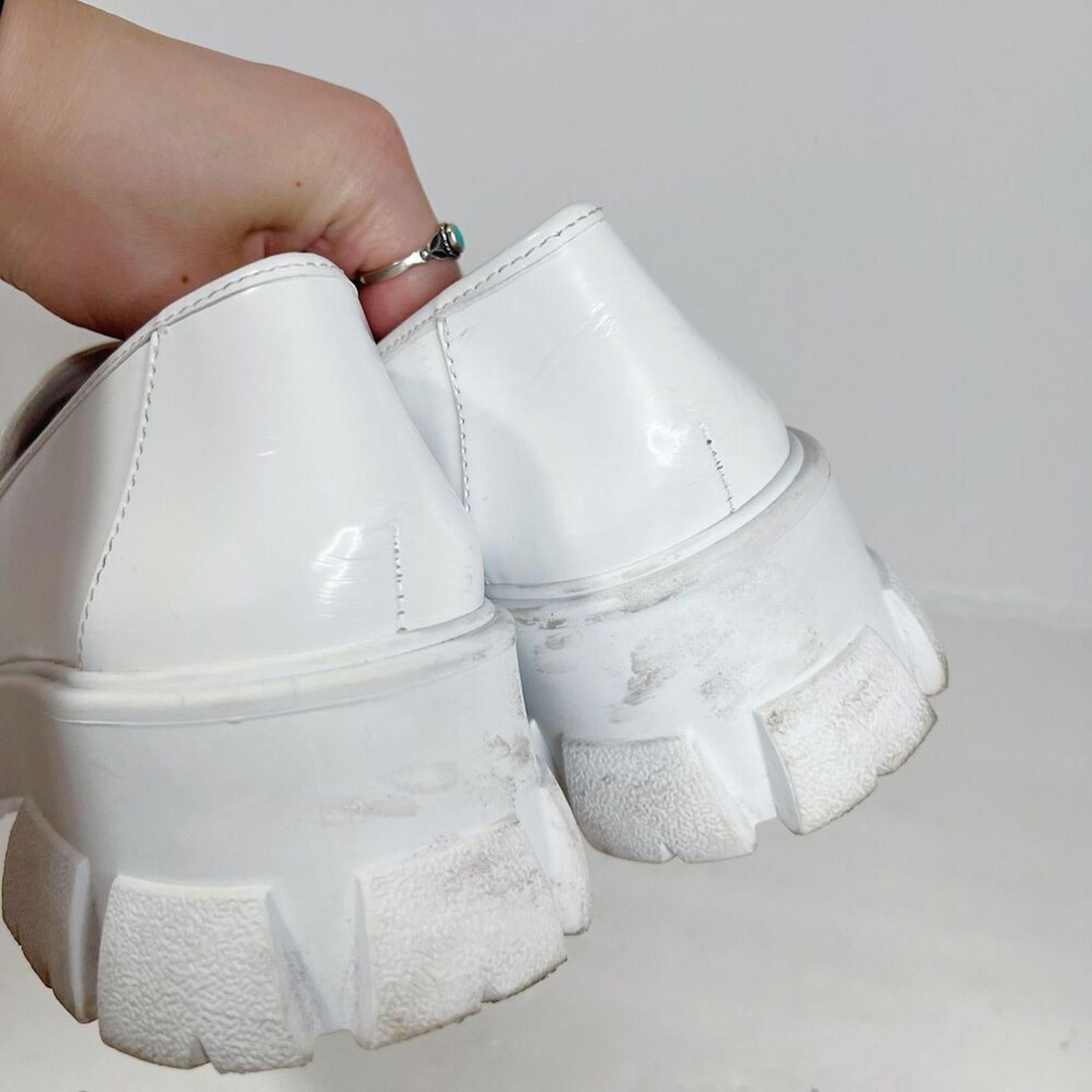 Steve Madden Trifecta Loafer White Patent Leather Lug Sole Horsebit Size 10