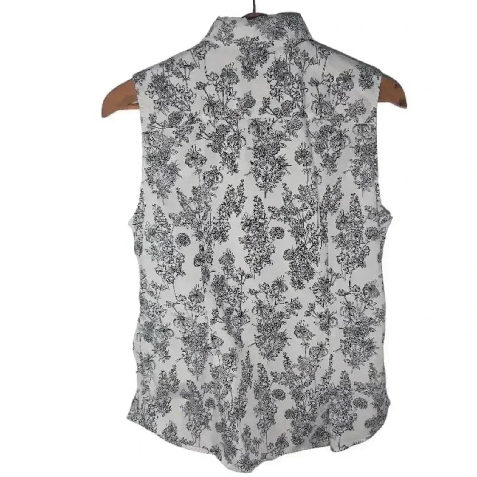 Banana Republic Black and White Floral Print Blouse Tank Business Casual Size 14