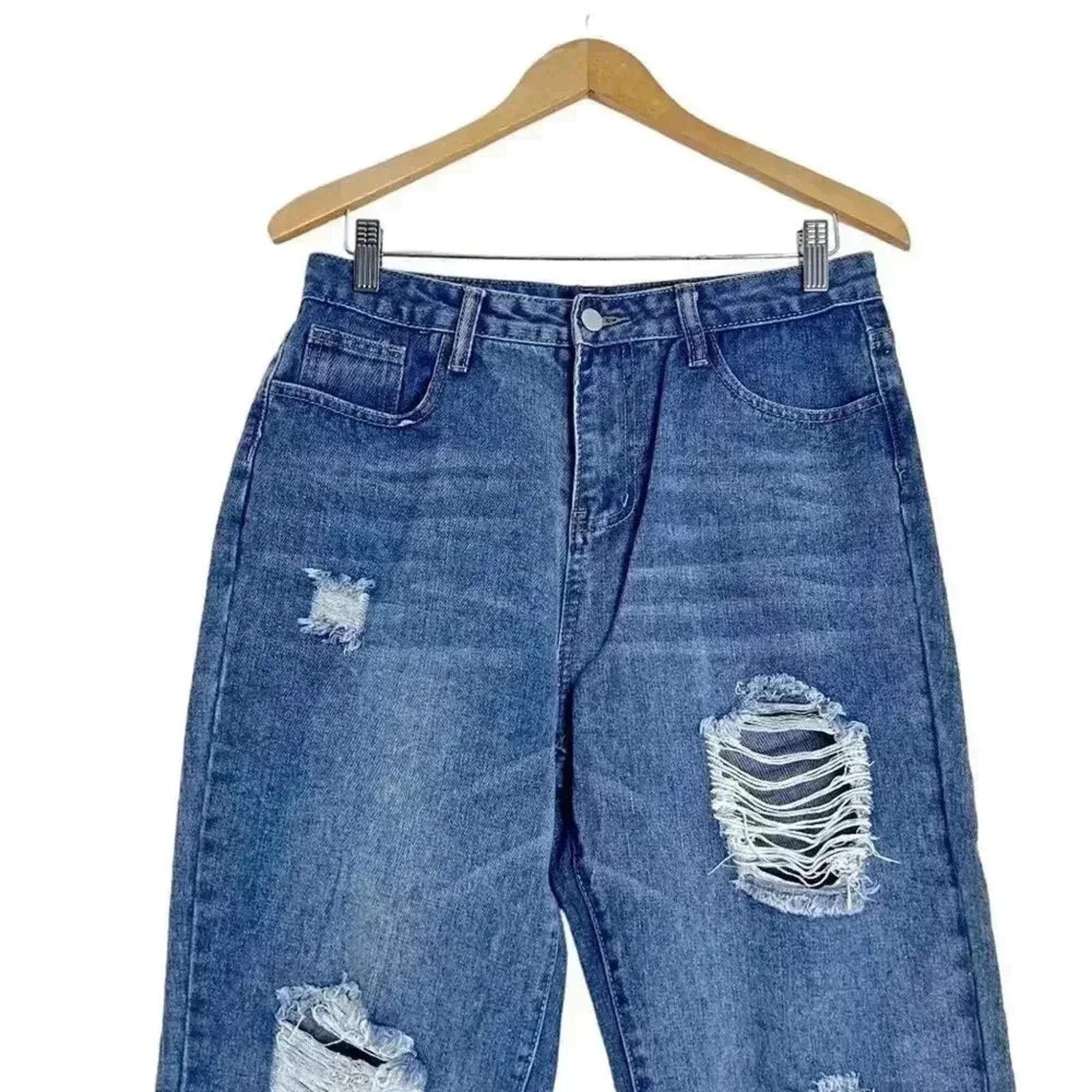 NWOT Distressed High Rise Mom Jeans Straight Leg Medium Wash Women's Size M