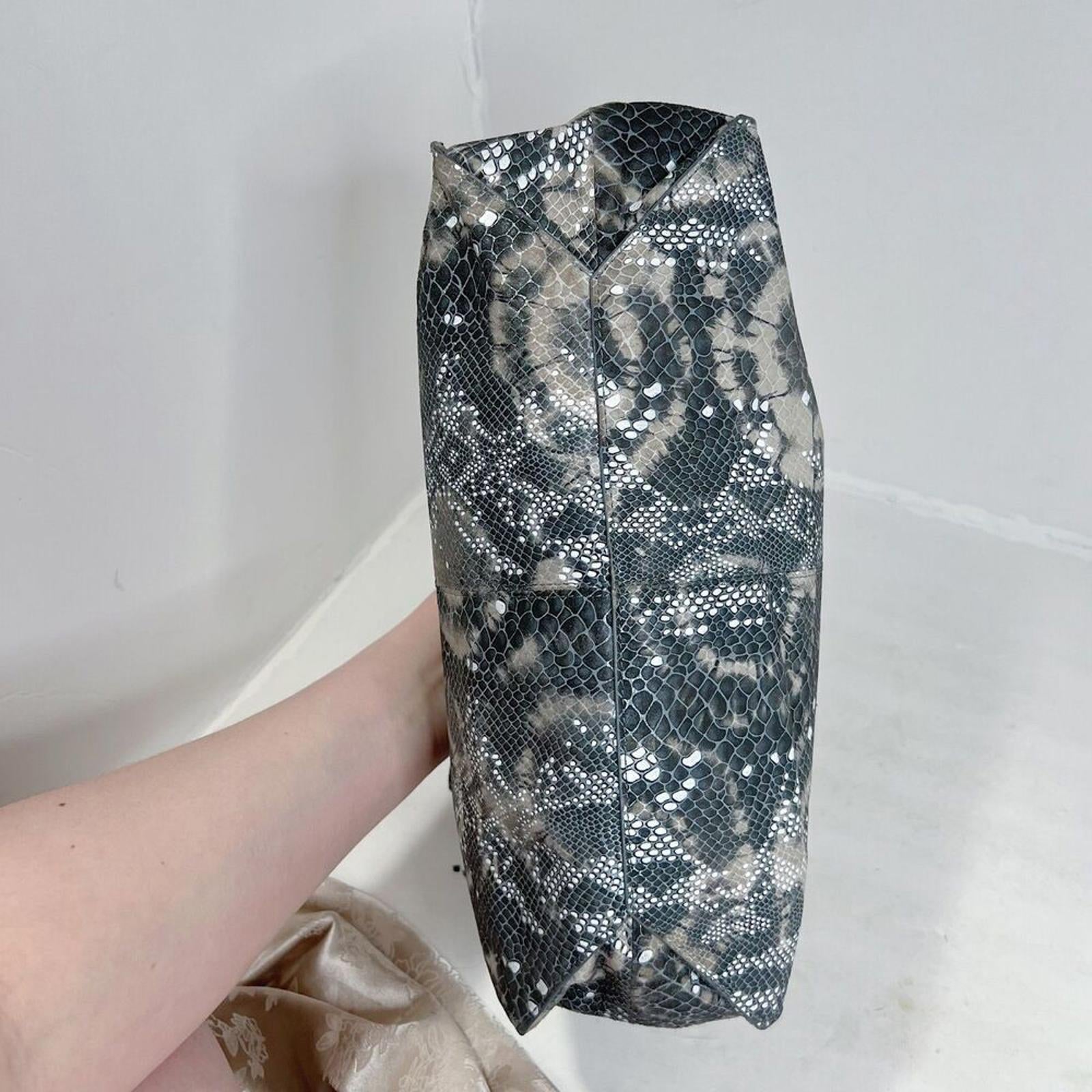 Hobo the Original Grey Snakeprint Leather Shoulder Bag Snakeskin Pure