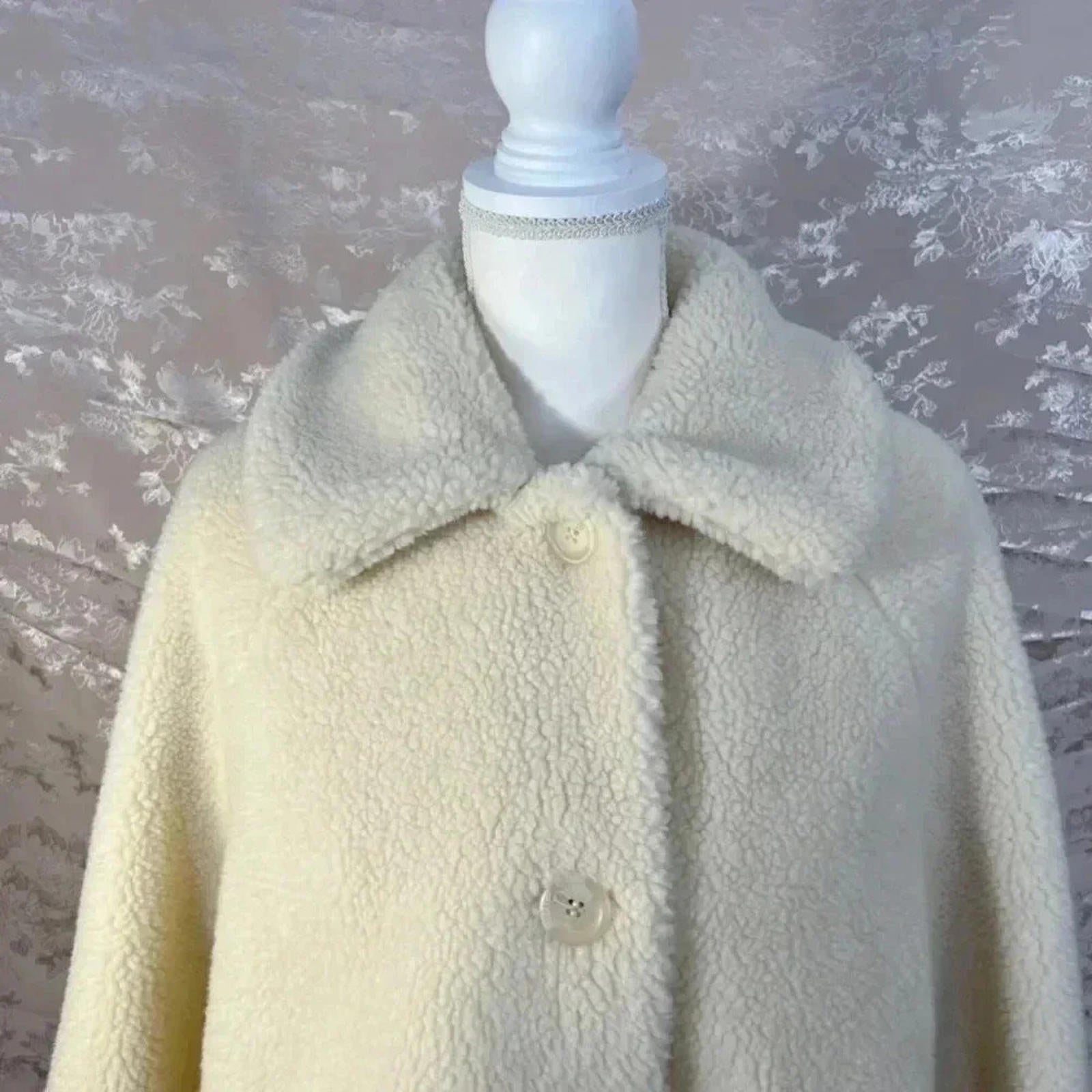 Orvis Cream Sherpa Fleece Teddy Bear Collared 3-Button Jacket Size M
