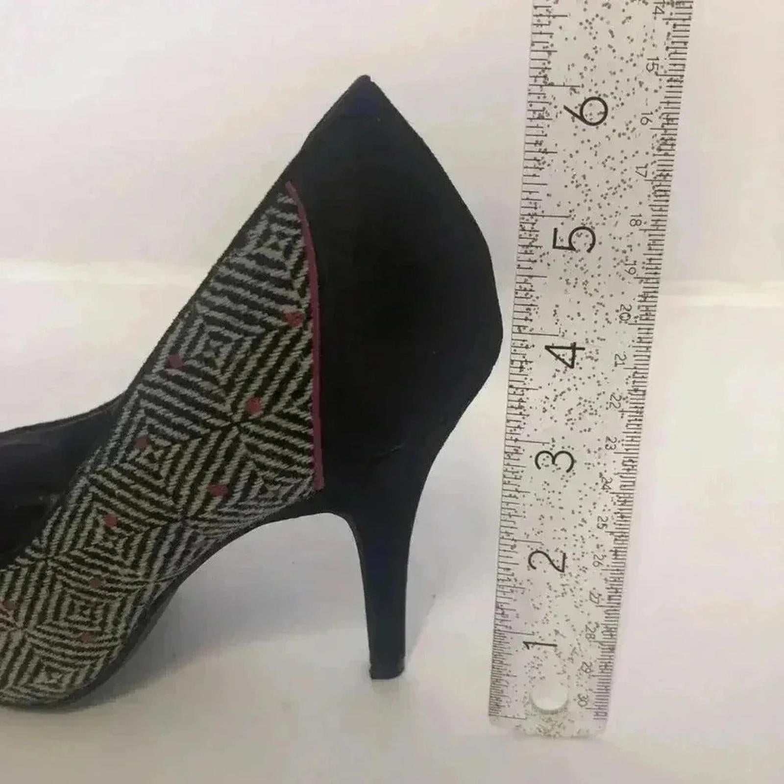 Lulu Townsend Tweed Black White Pink Patterned Stilettos Pumps Heels Size 7.5