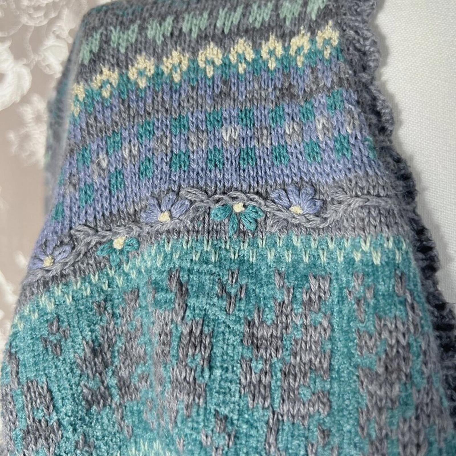 Vintage Jantzen Collection Embroidered Grey Blue Purple Cardigan Sweater Size M