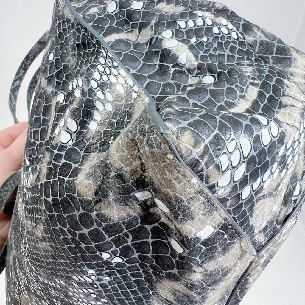 Hobo the Original Grey Snakeprint Leather Shoulder Bag Snakeskin Pure