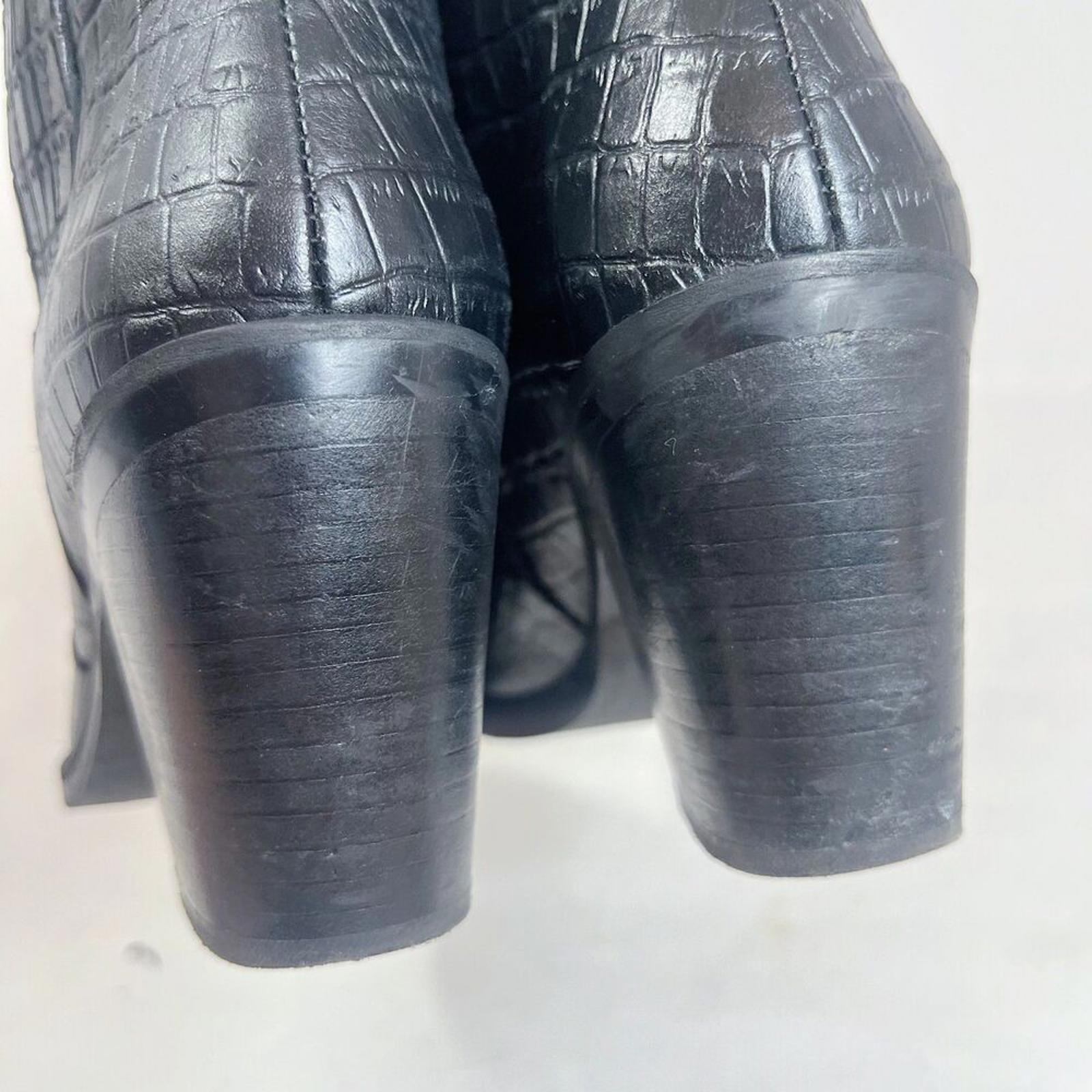 Blondo Black Leather Crocodile Embossed Booties Cowboy Ankle Boots Size 9