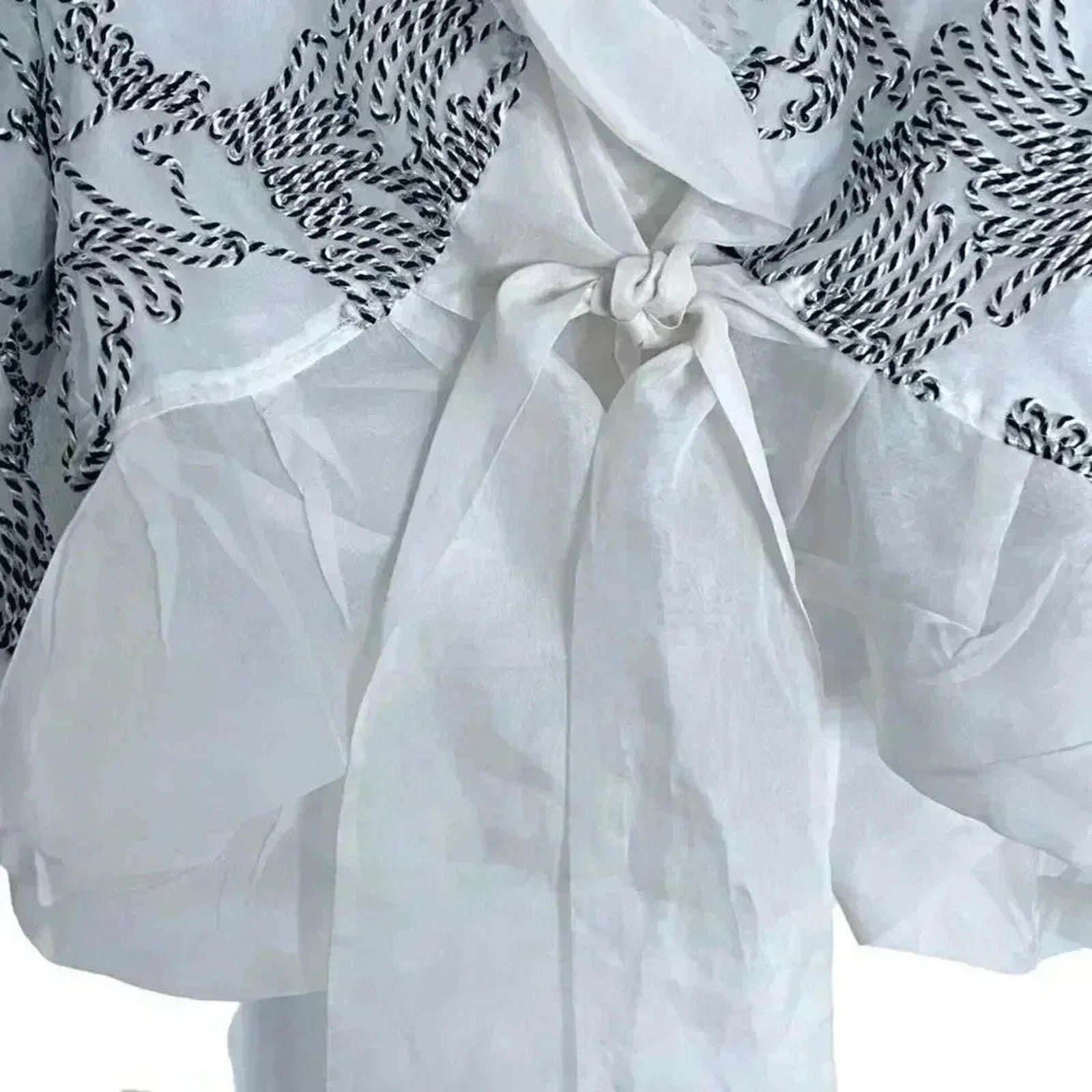 Samuel Dong Silk Black and White Embroidered Abstract Design Blouse Size M