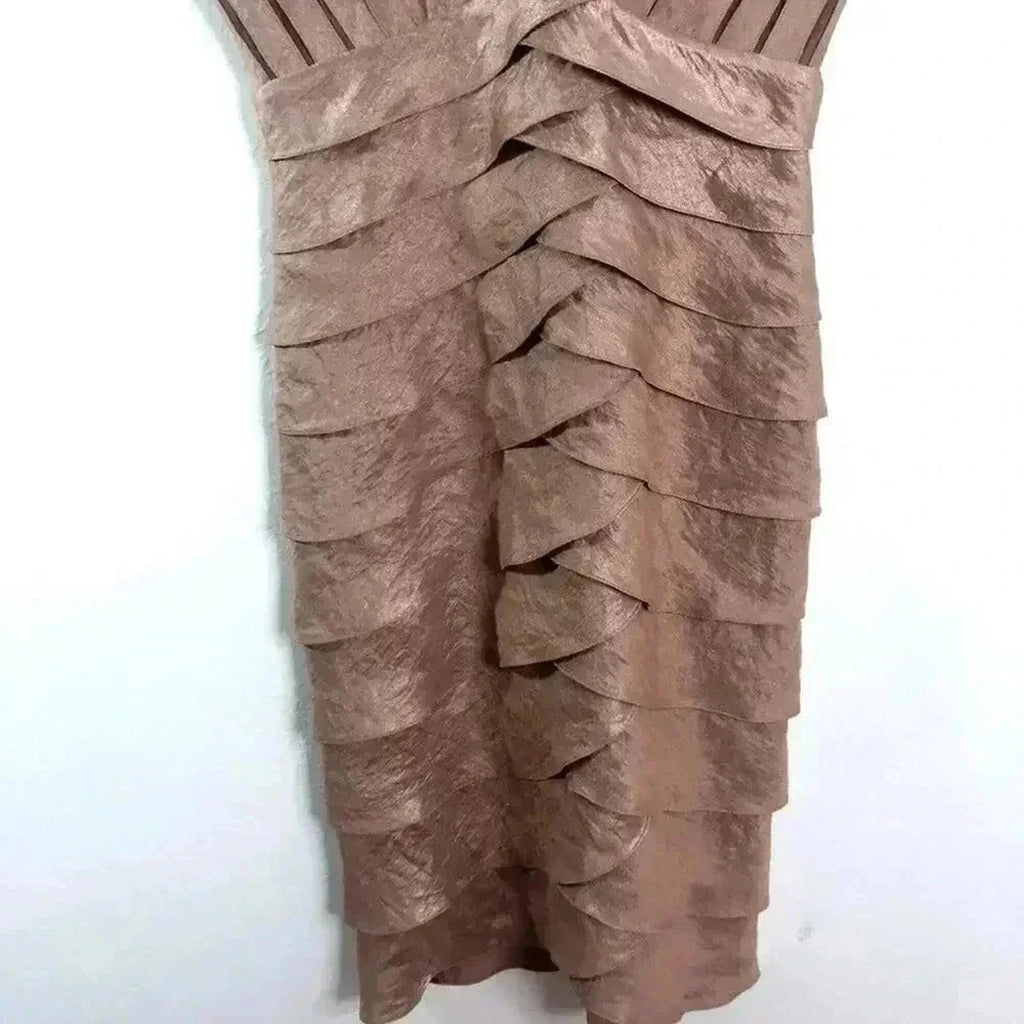 Adrianna Papell Gold Champagne Scalloped Layered Dress Formal Women's Size 6