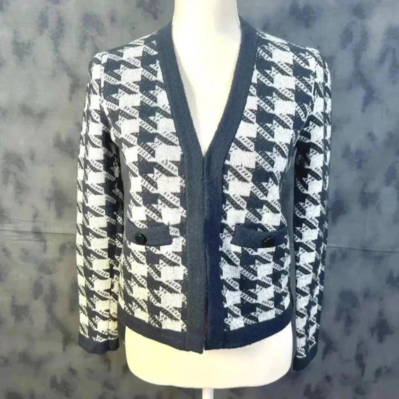 Ann Taylor Petite Houndstooth Black and White Cardigan Size XSP