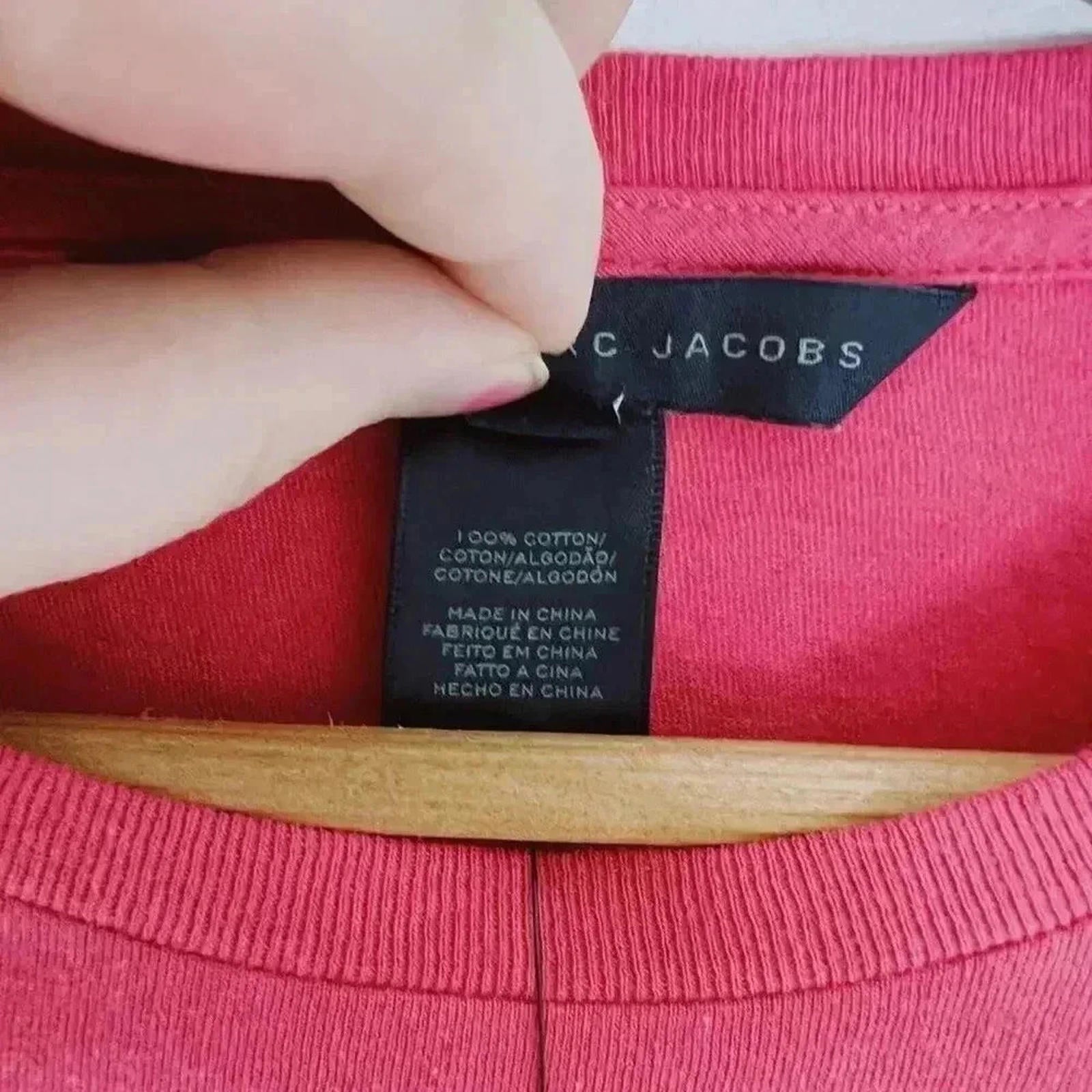 Marc Jacobs Red Crewneck Tee Exposed Stitching MBMJ Women's Size M