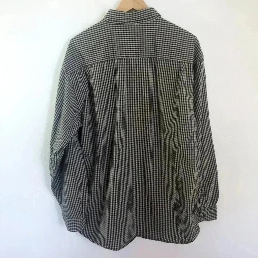 Columbia Men's Long Sleeved Button Up Black and White Size XL Hiking Outdoor