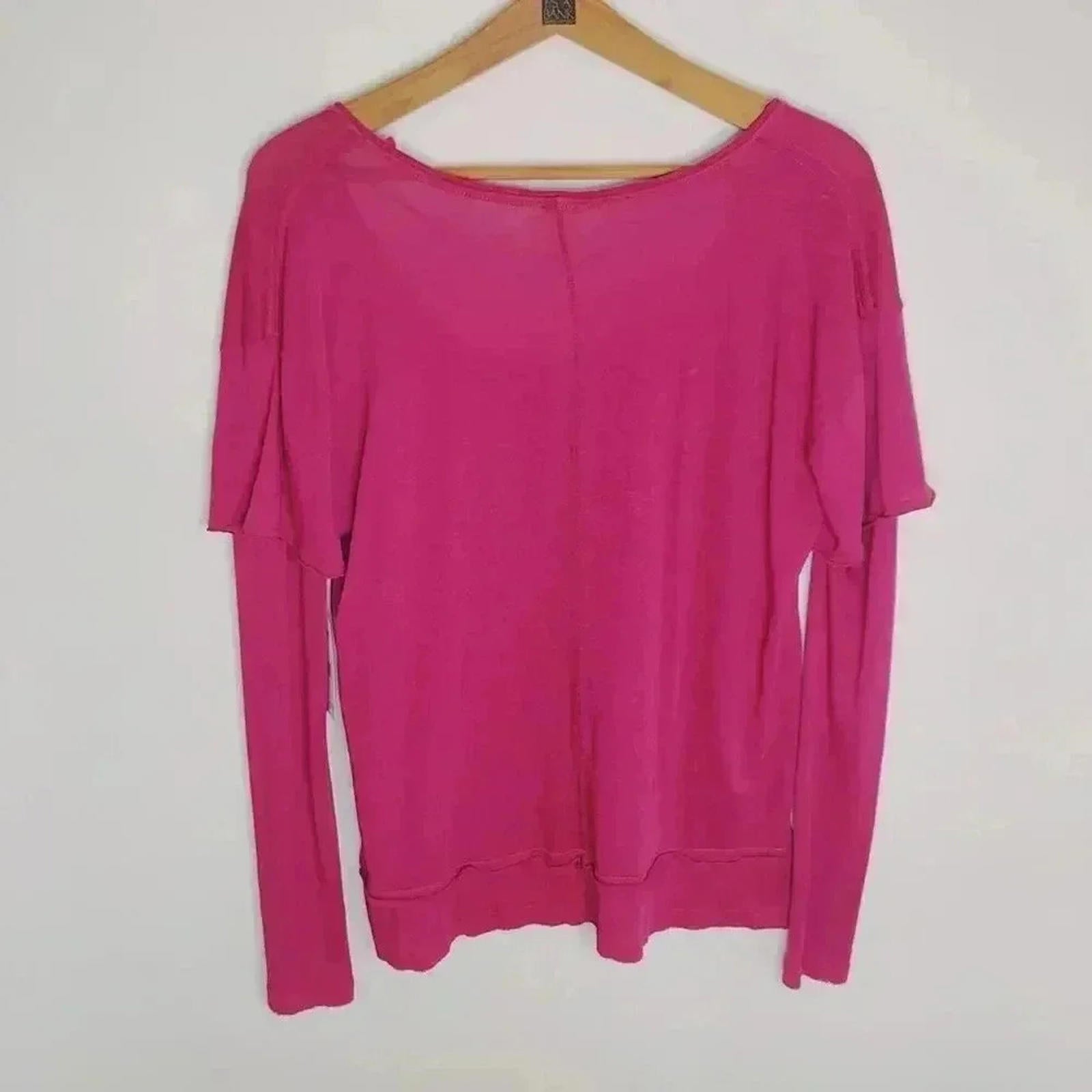 NWT Free People We the Free Long Sleeved Pink Fuscia Top Women's Size XS