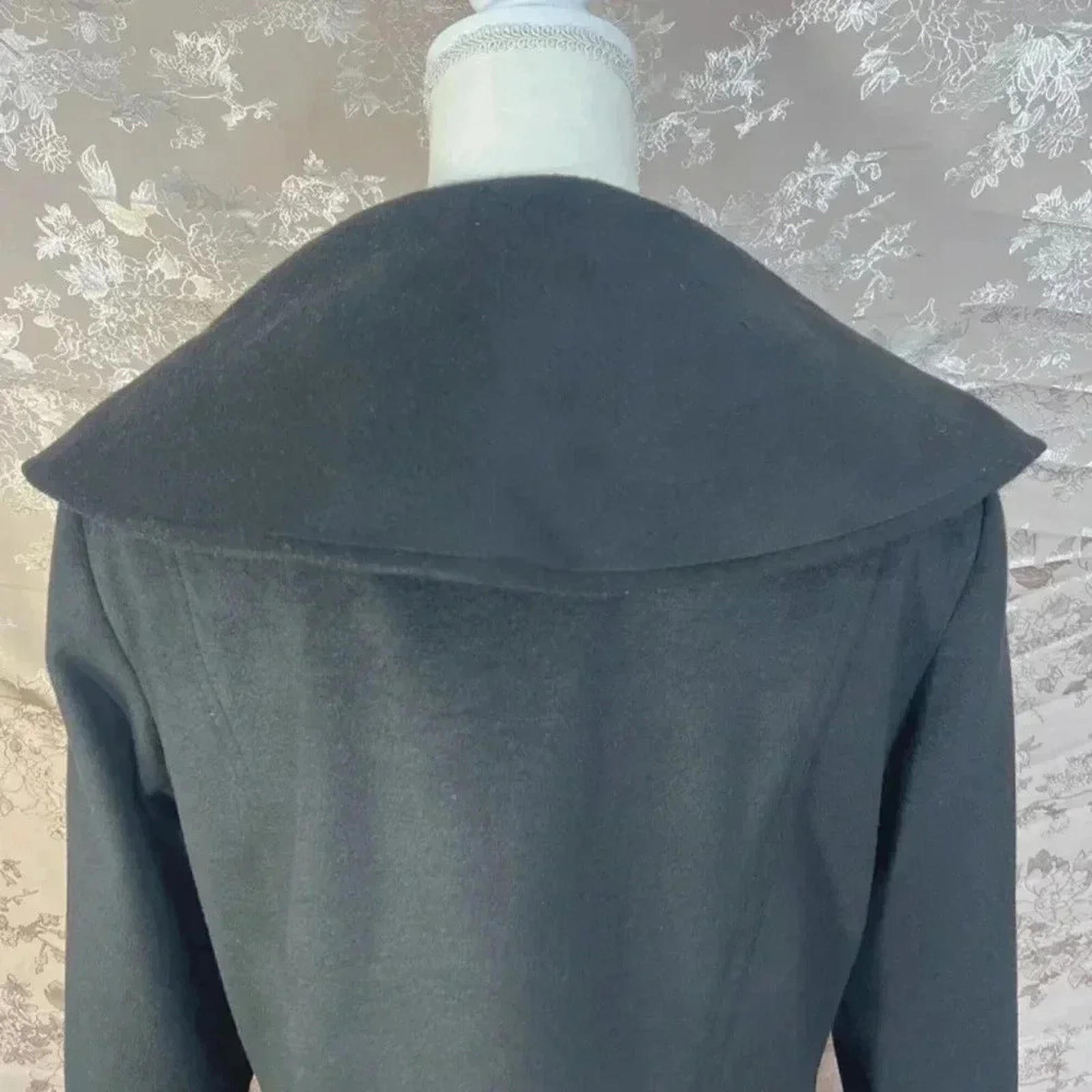 Harve Benard Women's Vintage Black Cape Jacket Size M