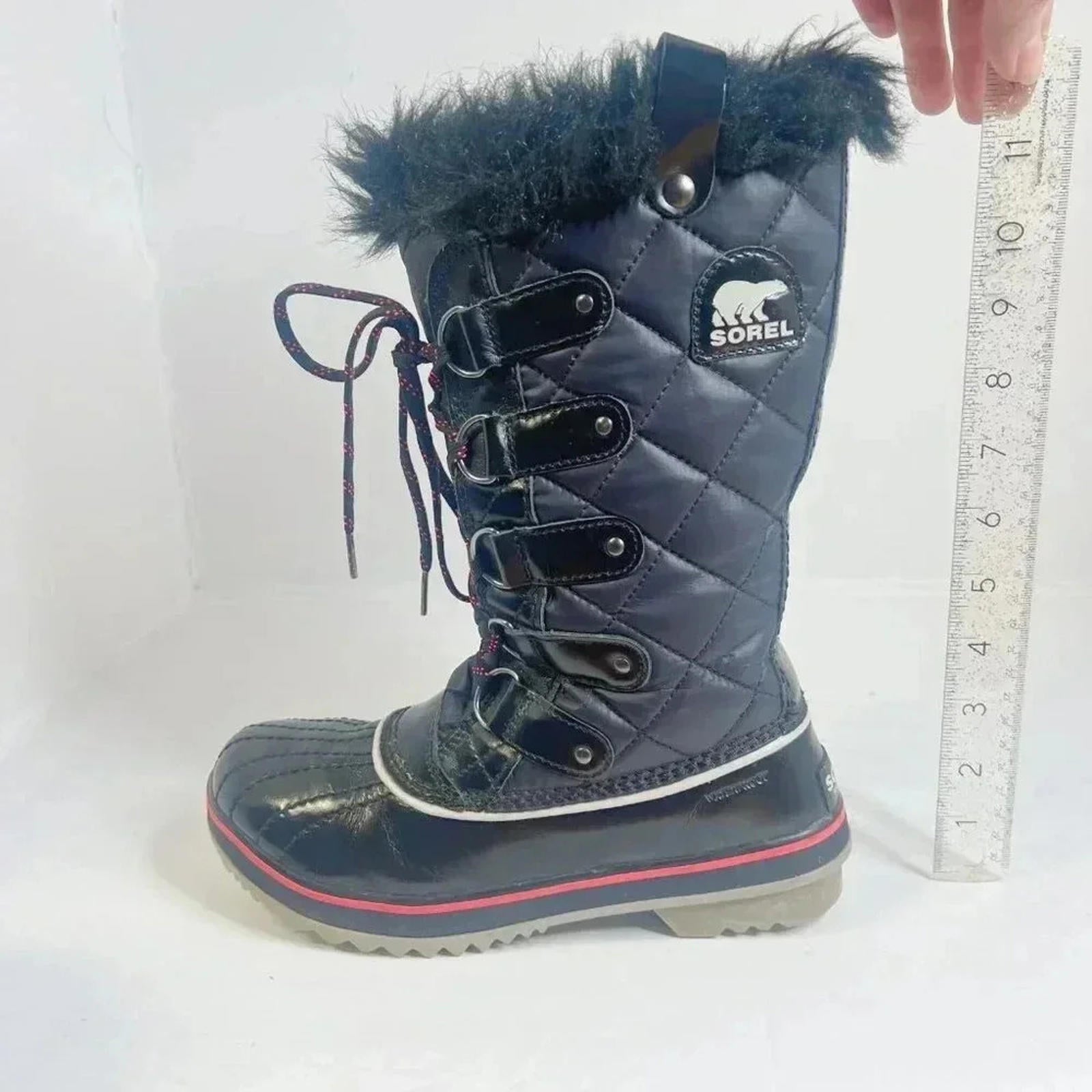 Sorel Tofino Cate Black Winter Snow Boots Quilted Waterproof Size 7