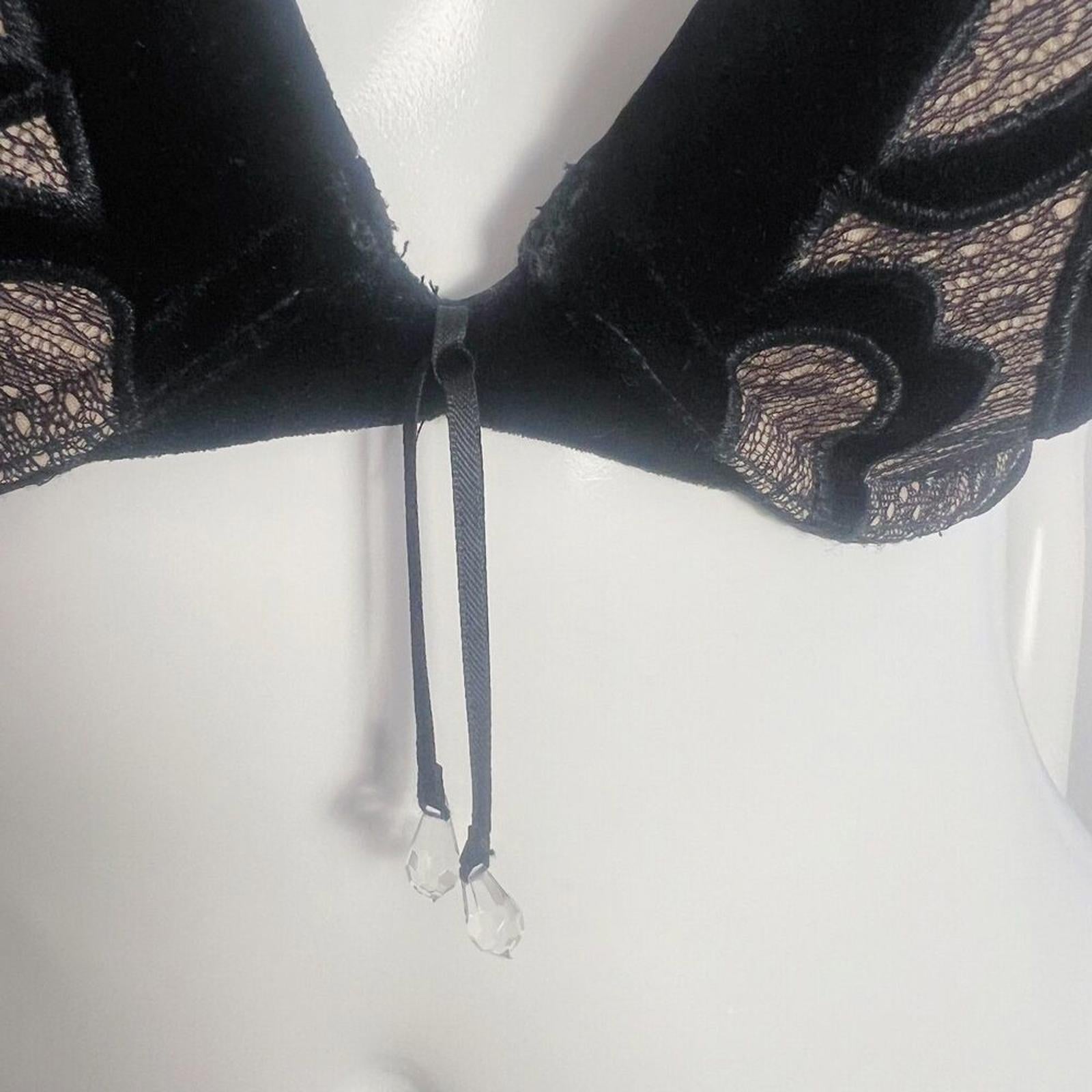 Victoria's Secret Very Sexy Black Velour Push-Up Bra Lingerie Size 34B