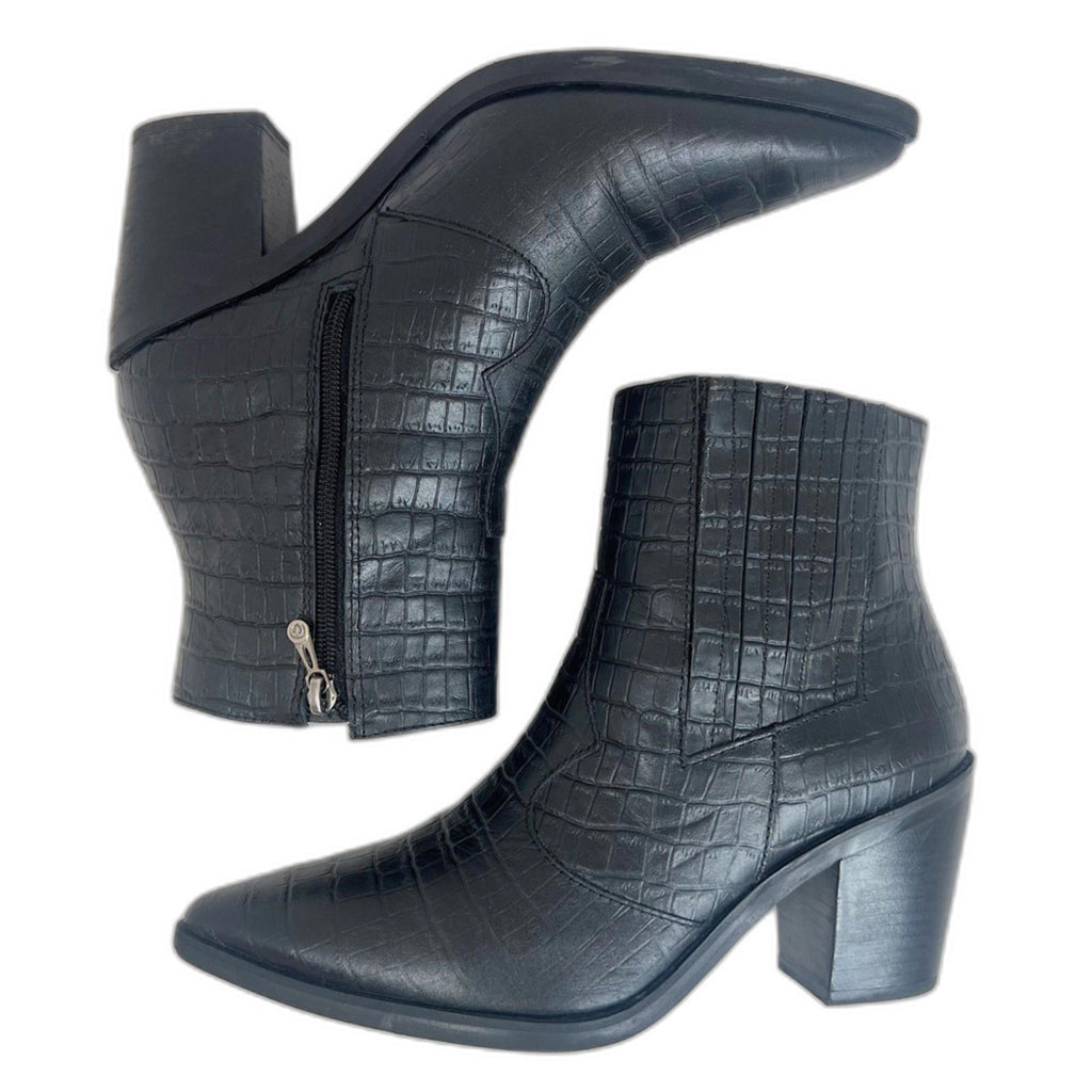 Blondo Black Leather Crocodile Embossed Booties Cowboy Ankle Boots Size 9