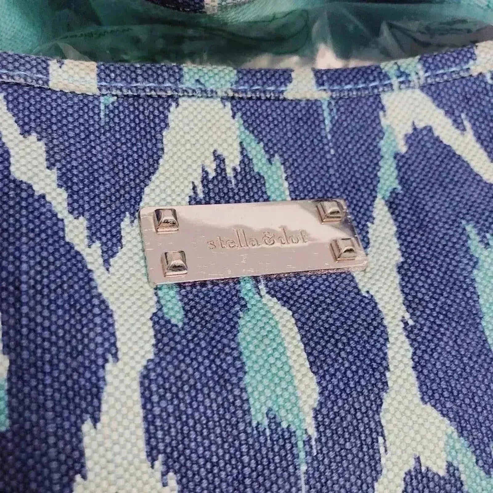 Stella & Dot Blue Diamond Printed Canvas Tote Bag