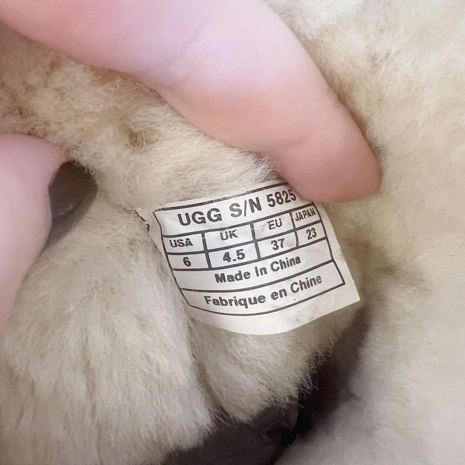UGG Australia Womens Classic Shearling Boot Tan Women's Size 6