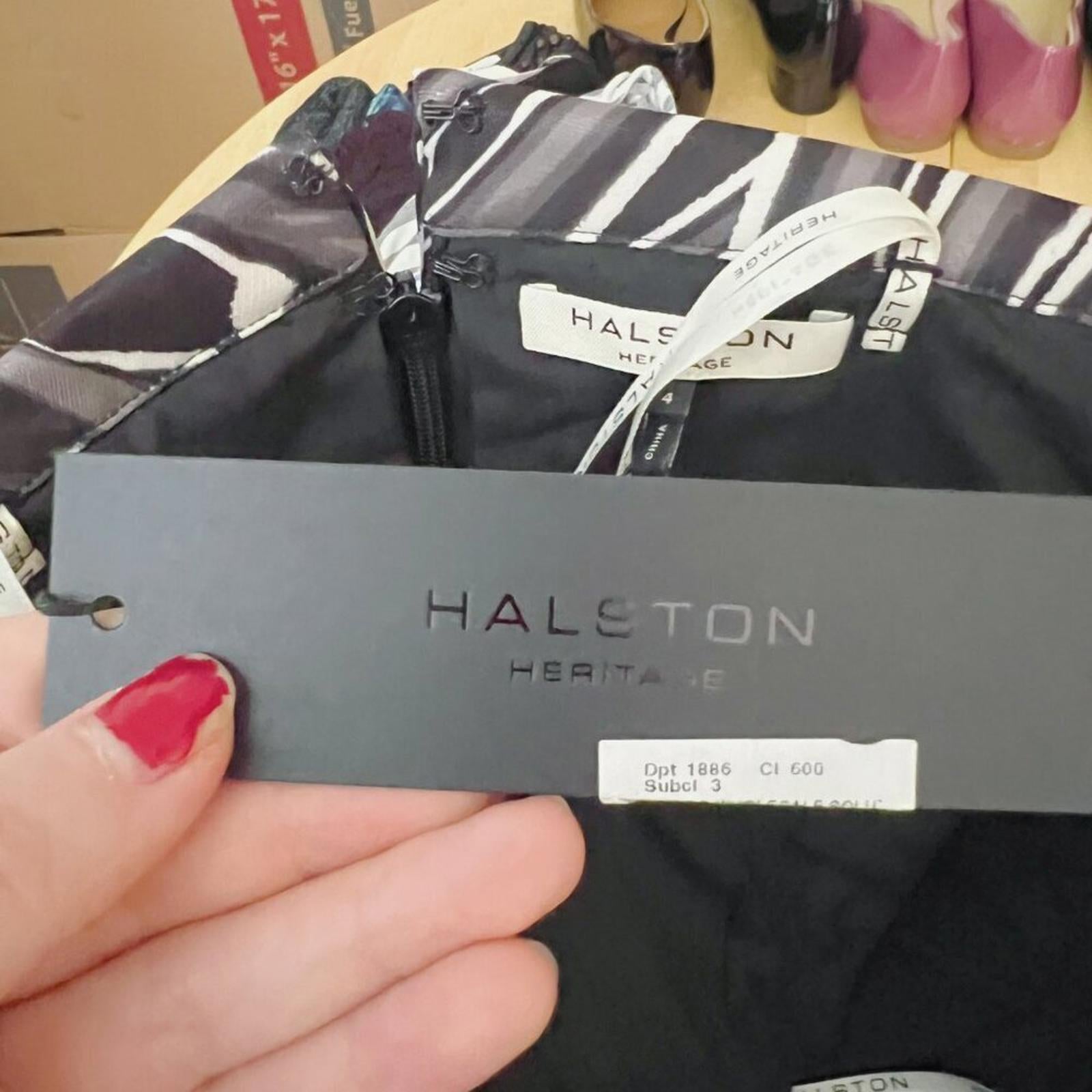 NWT Halston Heritage Crocus Print Off Shoulder Dress in Black Croc Size 4