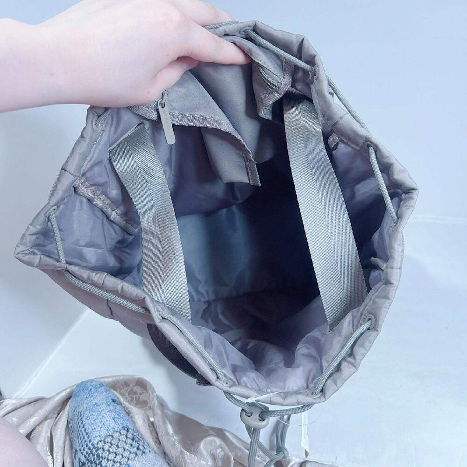 NWT Beyond Yoga Convertible Gym Bag Backpack Drawstring Shoe Compartment Taupe