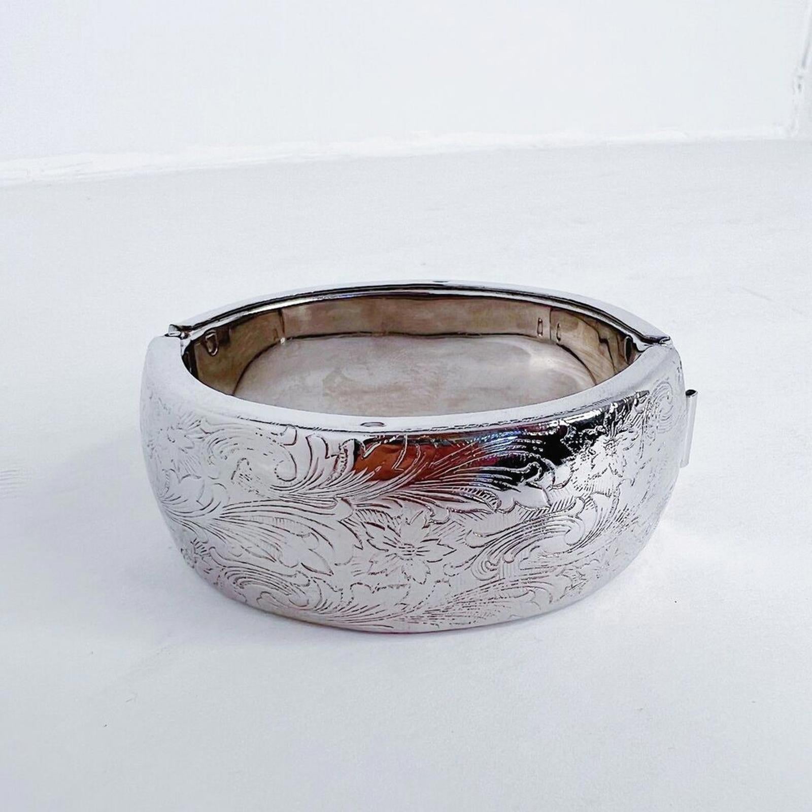 Vintage Floral Etched Silver Cuff Hinged Bracelet Boho Bohemian