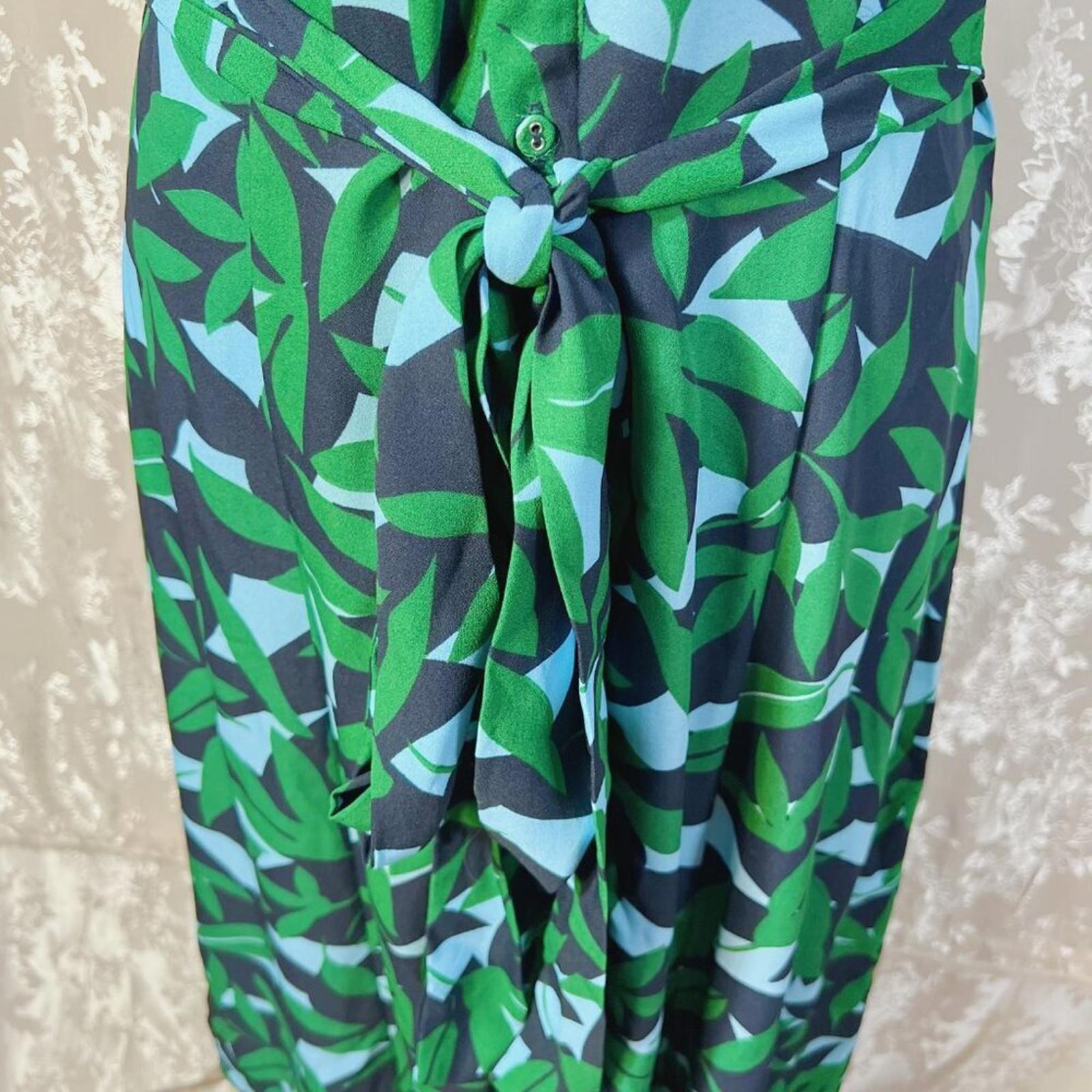 Walter Baker Valencia Dress in Green Short Sleeve Button Up Leaf Print Size M