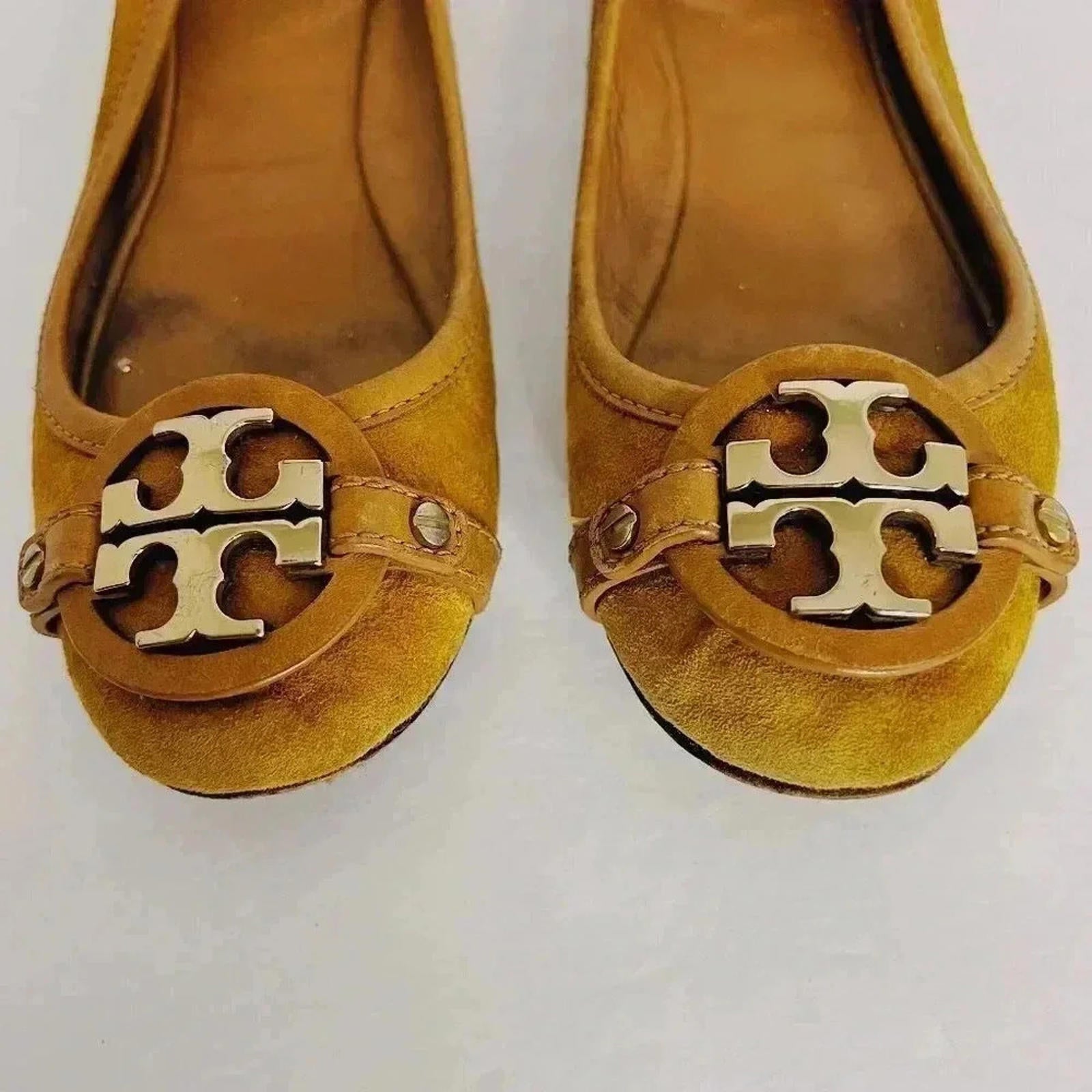 Tory Burch Yellow Suede Flats With Gold Emblem Leather Ballet Flats Size 6.5