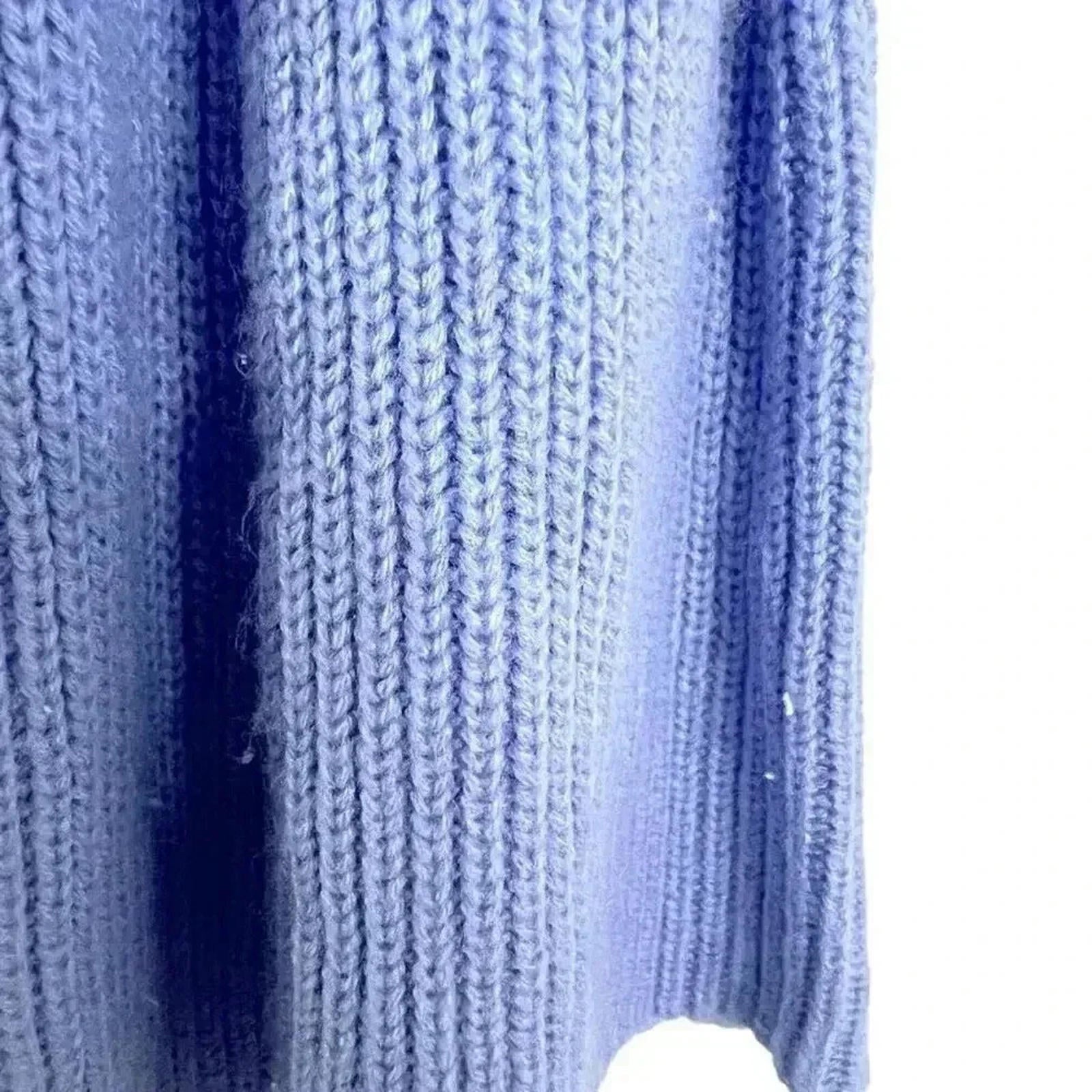 Light Purple Bell Sleeved Turtleneck Mock Neck Bell Sleeve Knit Sweater Size M
