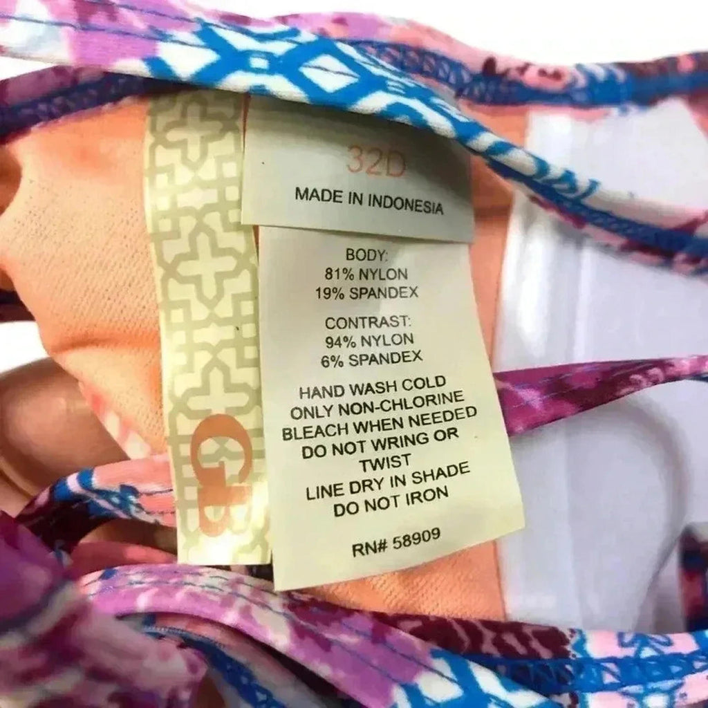 NWOT Giani Bini Floral Bikini Top