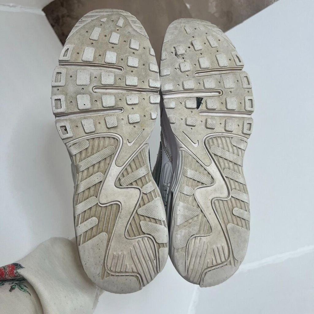 Nike Air Max Excee White Holographic Sneakers Running Shoes Athletic Size 9.5