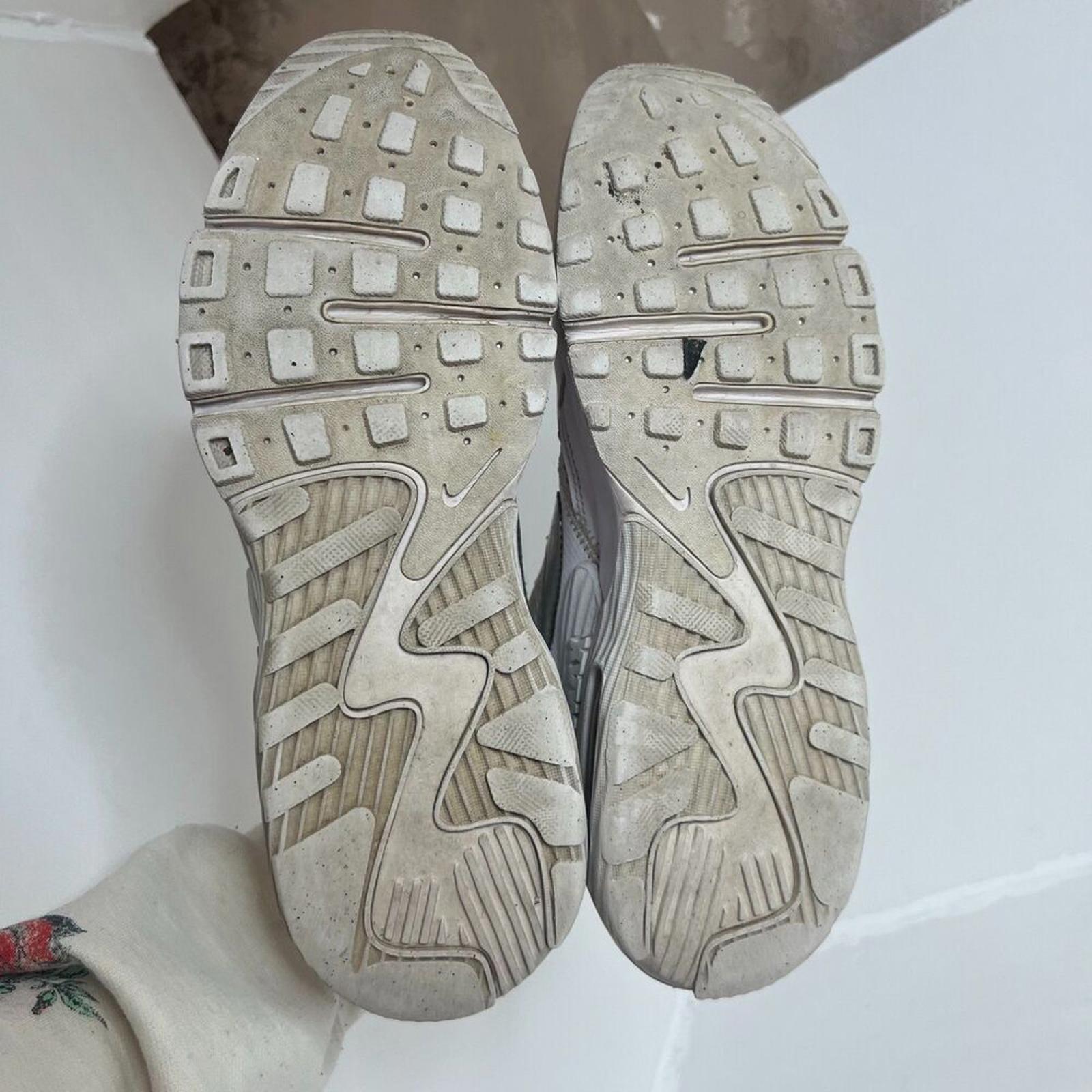 Nike Air Max Excee White Holographic Sneakers Running Shoes Athletic Size 9.5