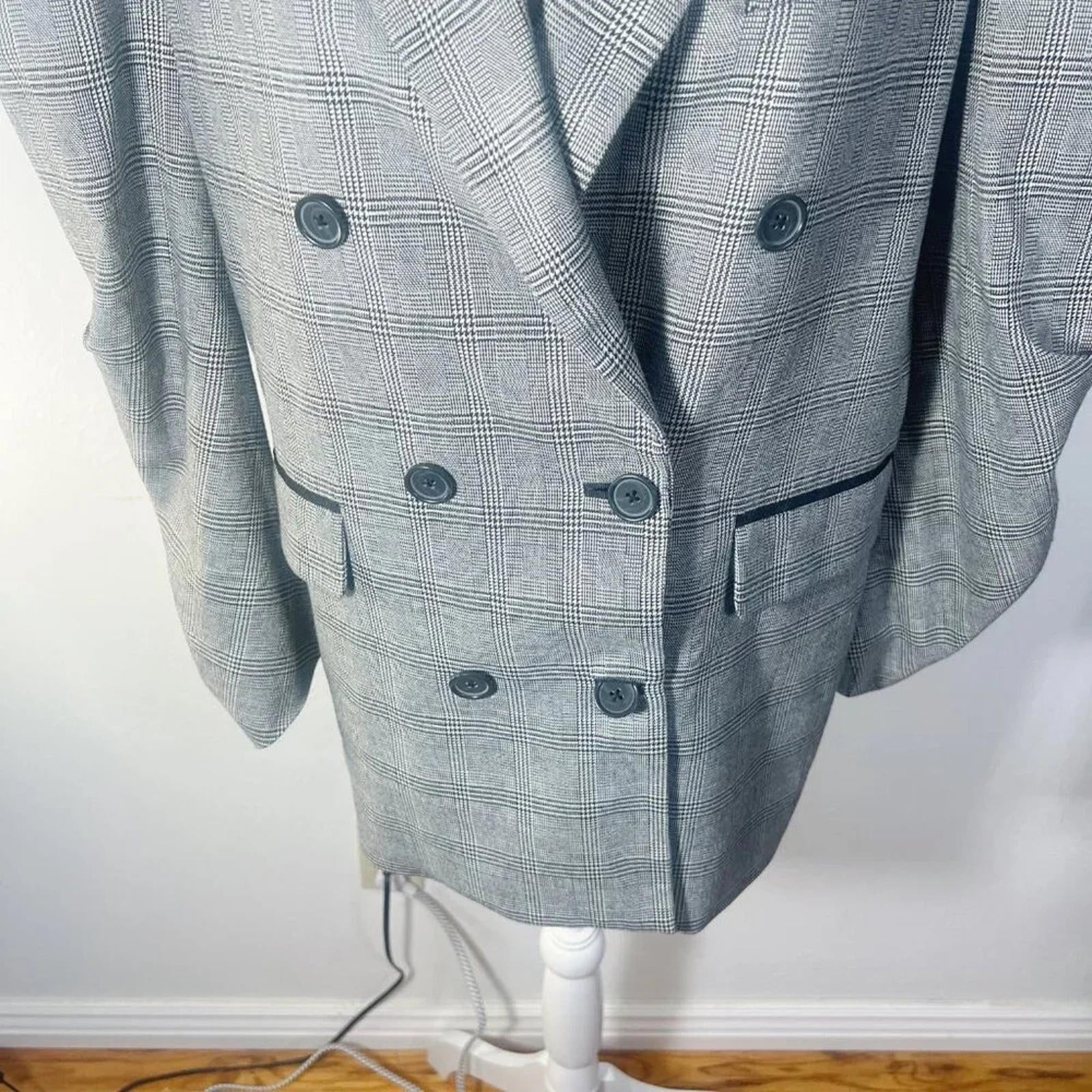 Like New Joie Tomika Blazer in Caviar Multi Double Breasted Plaid Jacket Size 4