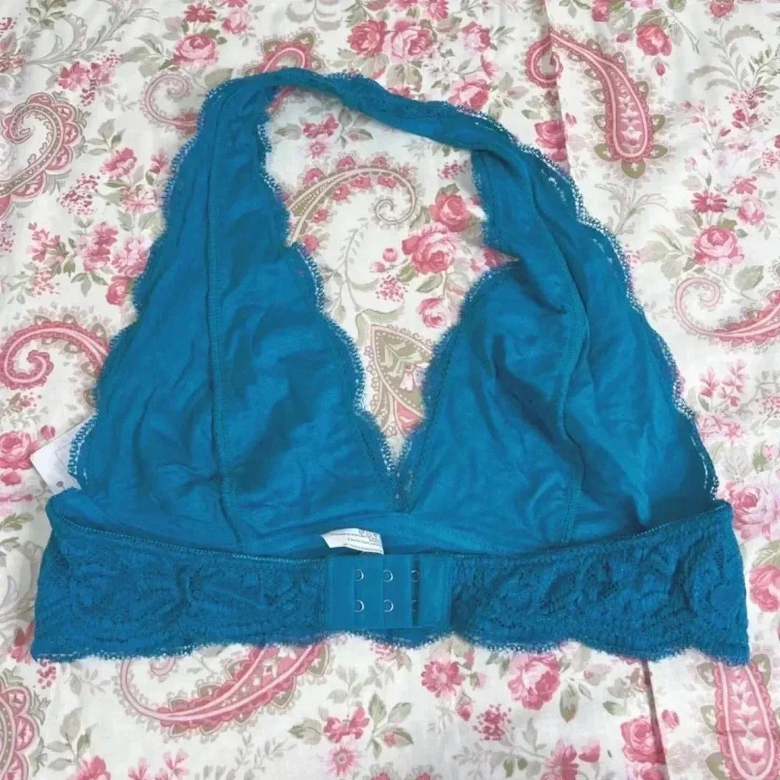 NWT Out From Under Urban Outfitters Blue Lace Halter Bralette Size M
