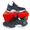 Nike Varsity Compete TR 2 Sneakers Black and White Men's Size 14