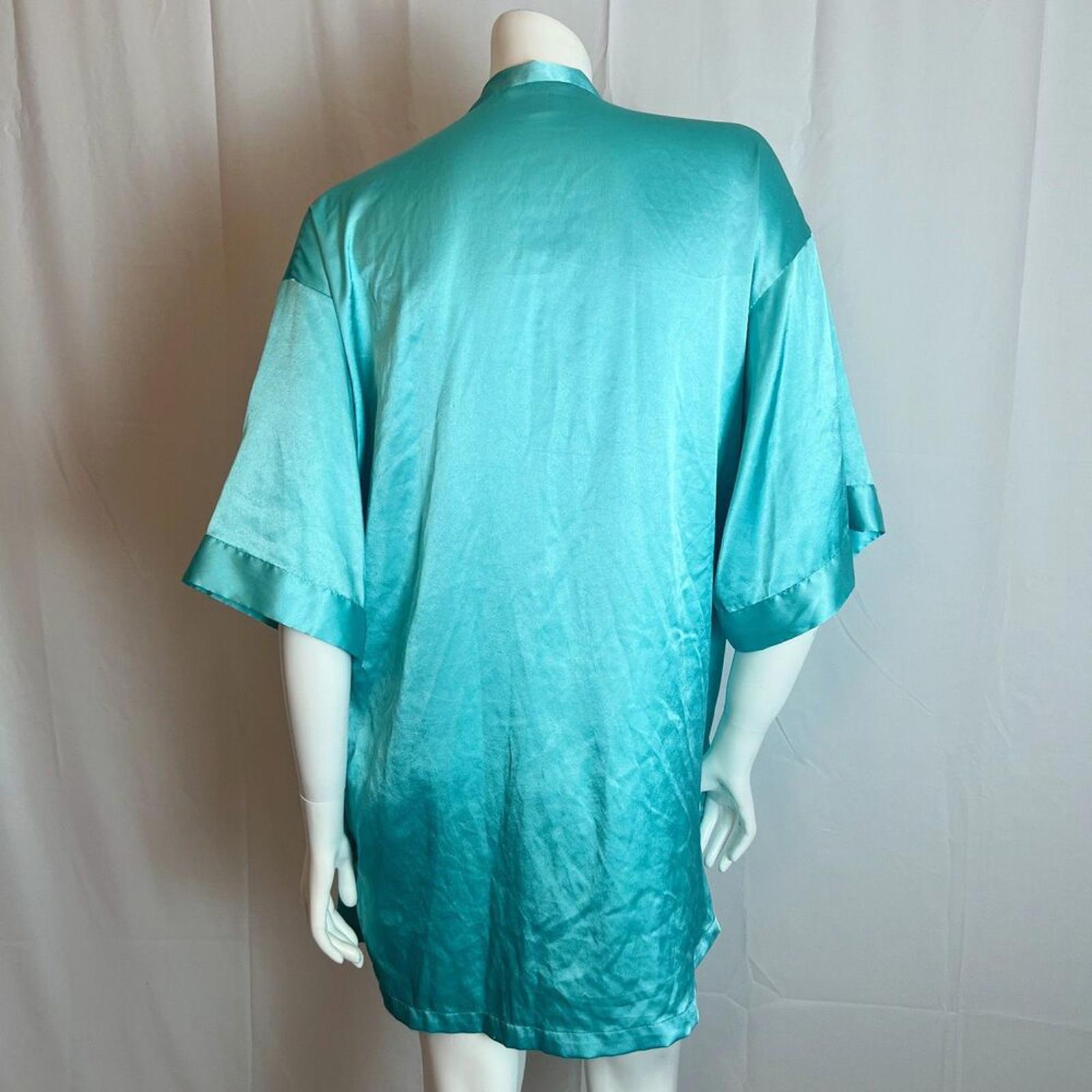 Victoria's Secret VS Light Blue Satin Robe Women's Size S/M