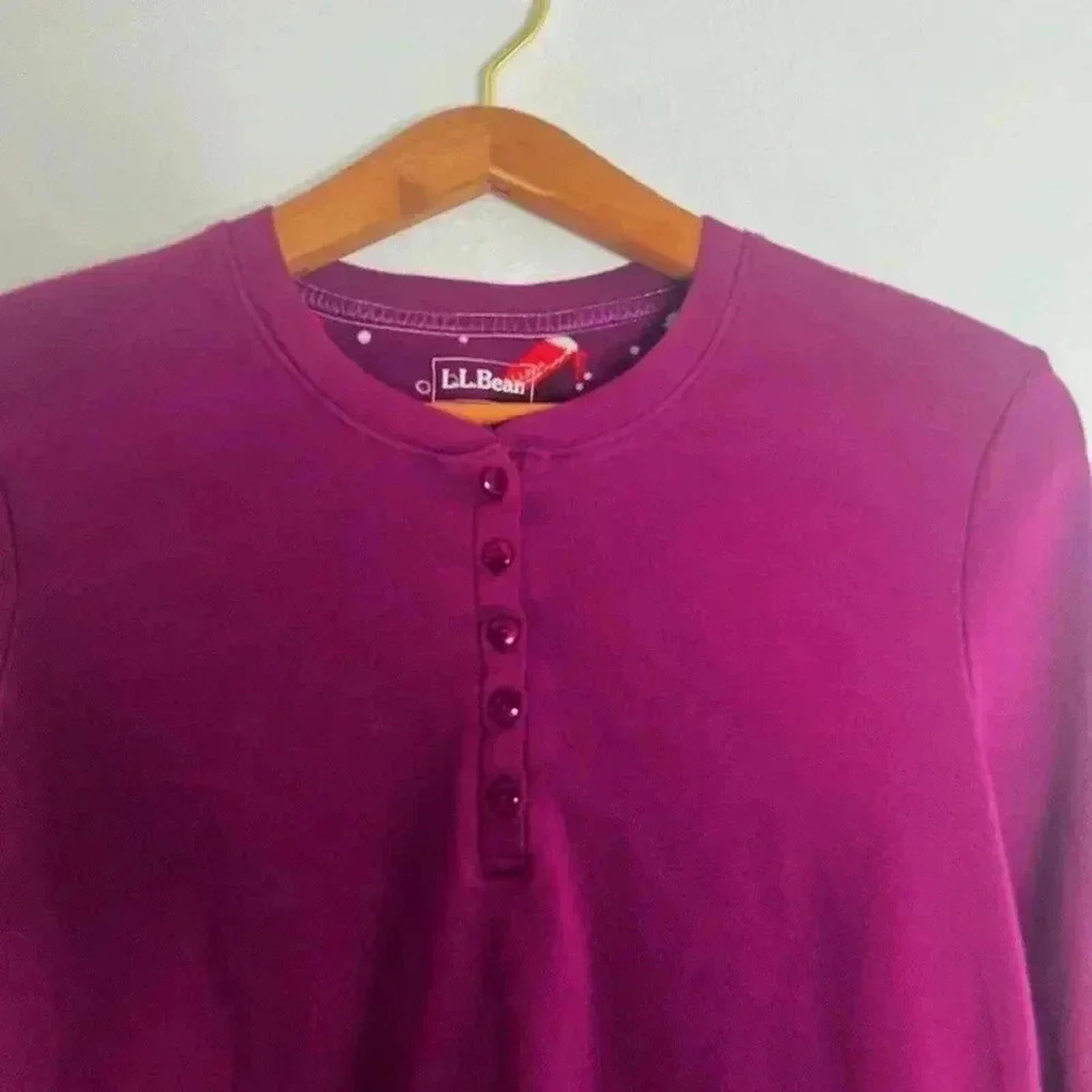 NWOT LL Bean Maroon Burgundy Button Up Long Sleeved Shirt Women's Size M