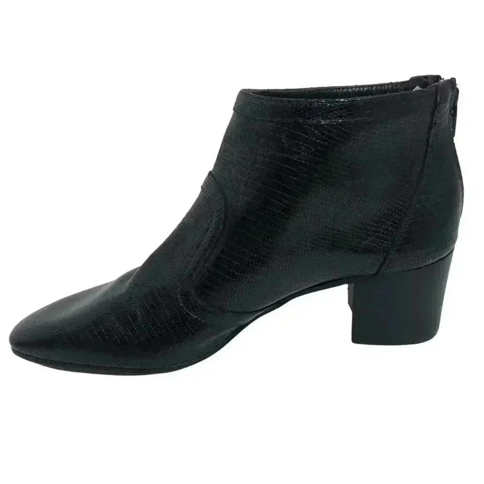 Doucal's Vintage Crocodile Print Leather Luxury Designer Black Booties Pointed