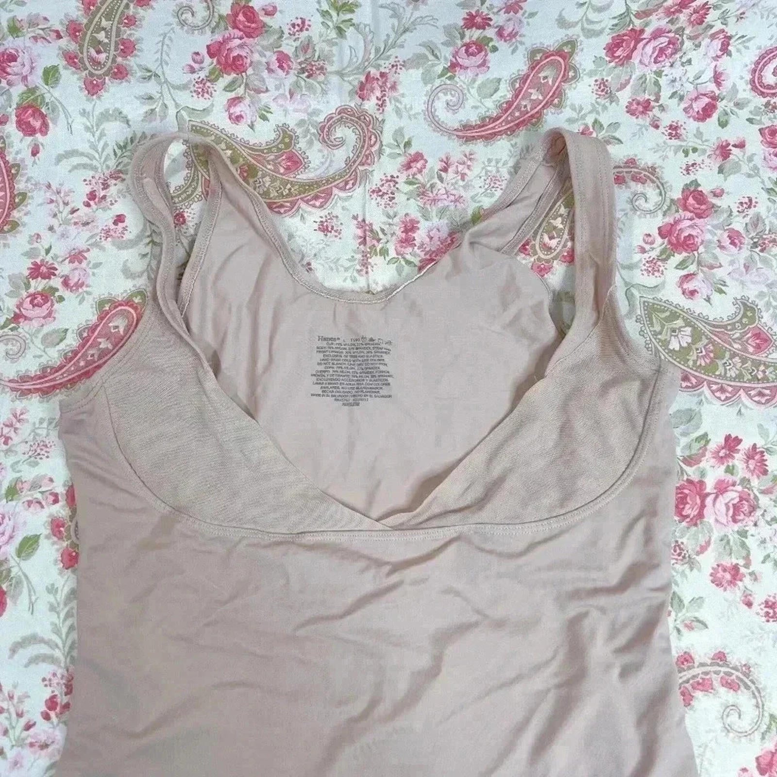 Hanes Nude Shapewear Upper Body Tan Cream Undergarments