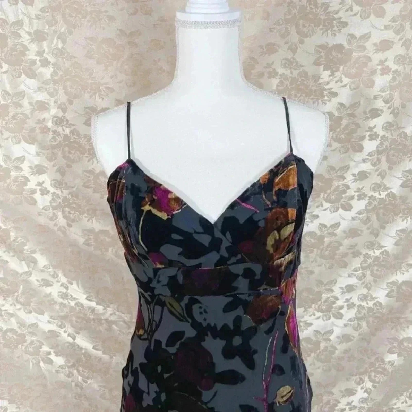 Vintage Jones New York Black Pink Velvet Floral Dress Women's Size 8