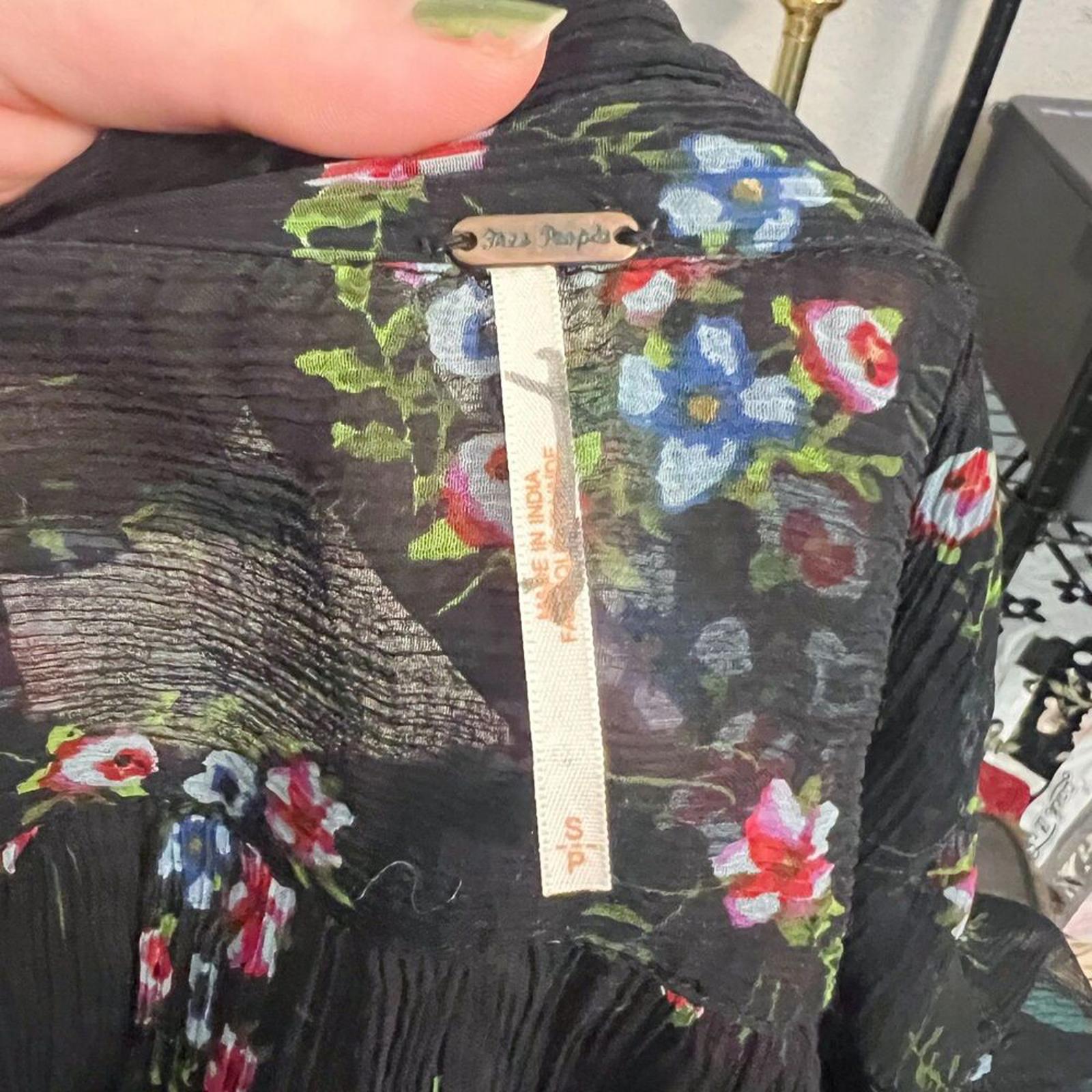 Free People Buttercup Black Floral Beaded Embroidered Keyhole Blouse Size S