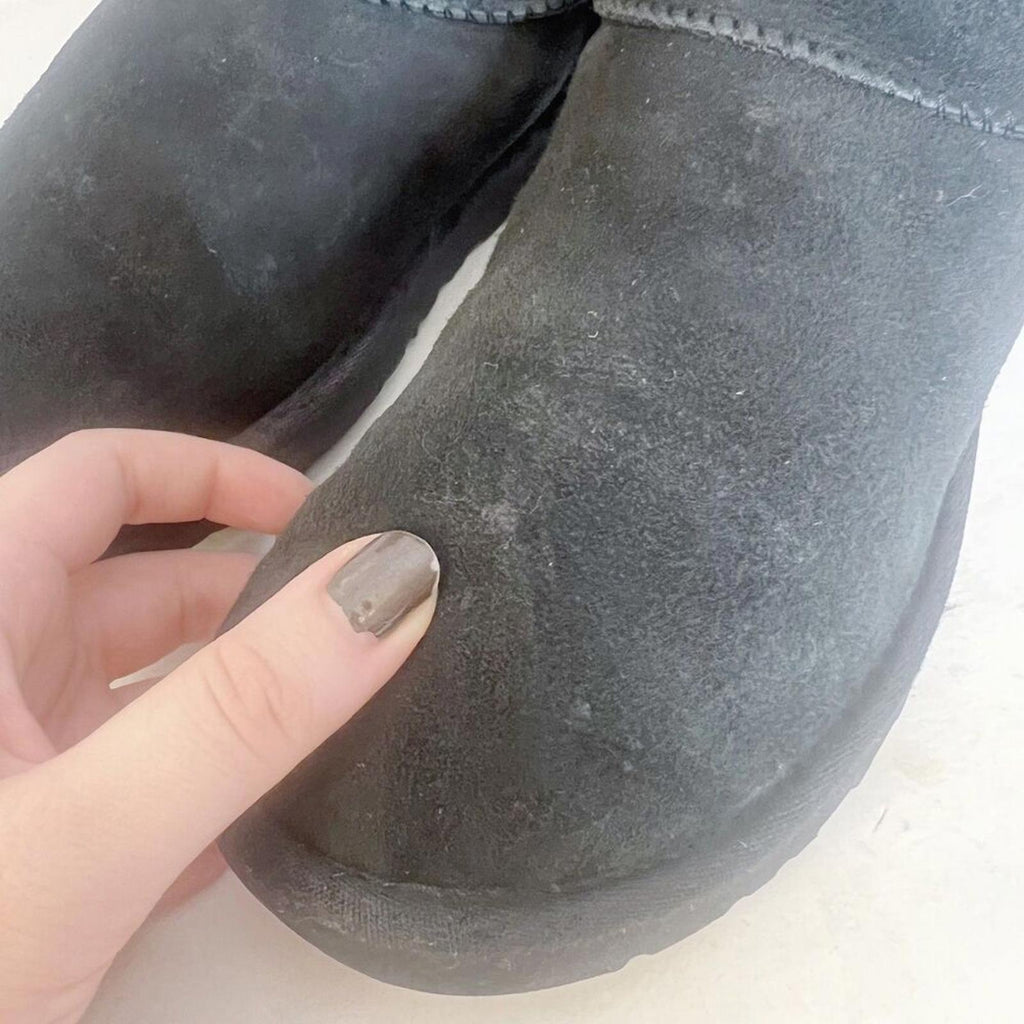 Ugg Bailey Button Short Boots Black Shearling Women's Size 9