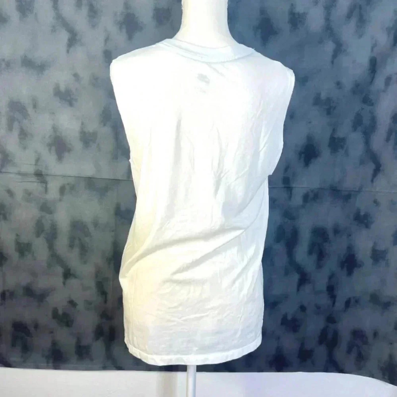 Nike Air Art Logo Streetwear White Tank Muscle Tank Size S
