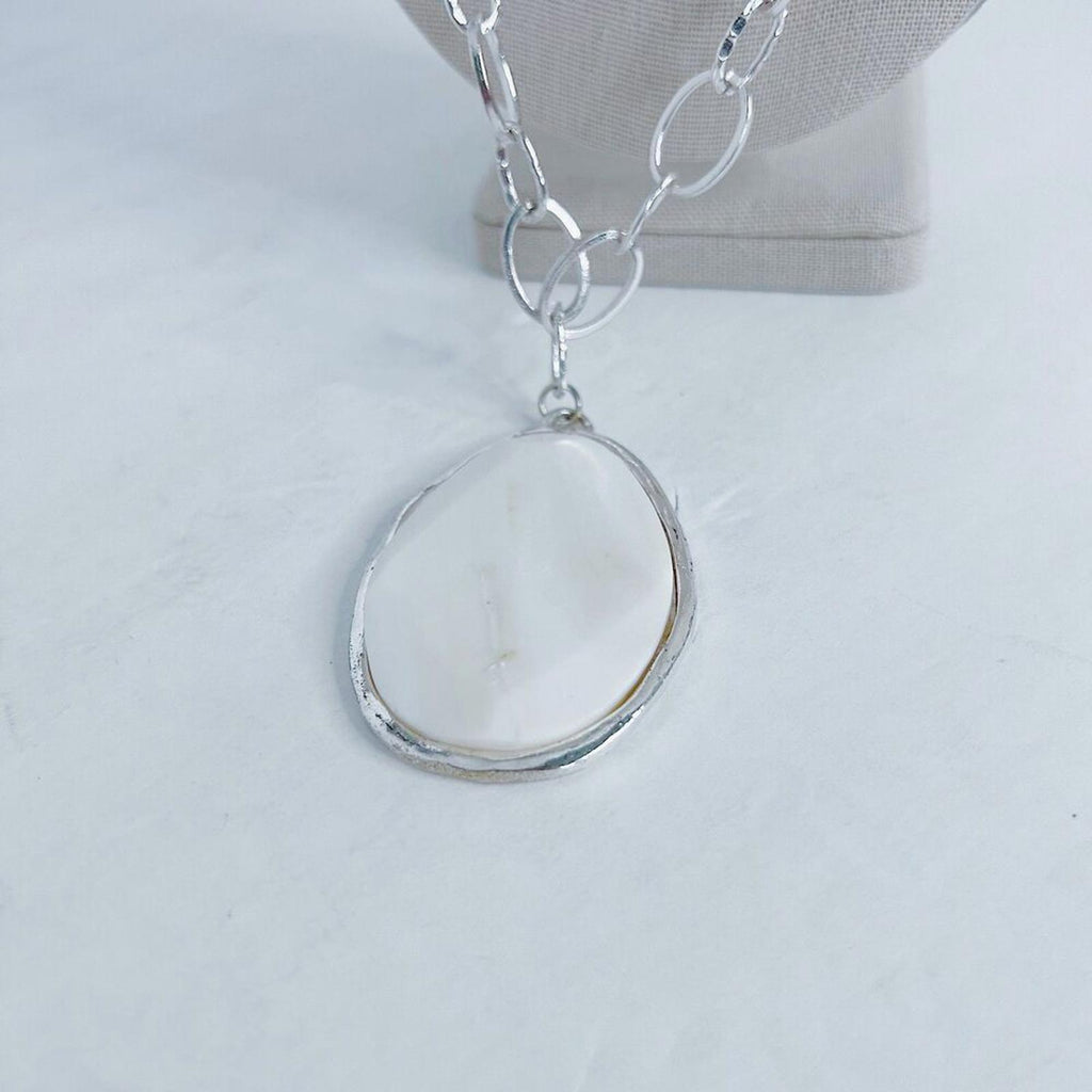 Vintage White Stone Pendant Mother of Pearl Teardrop Silver Chain Necklace