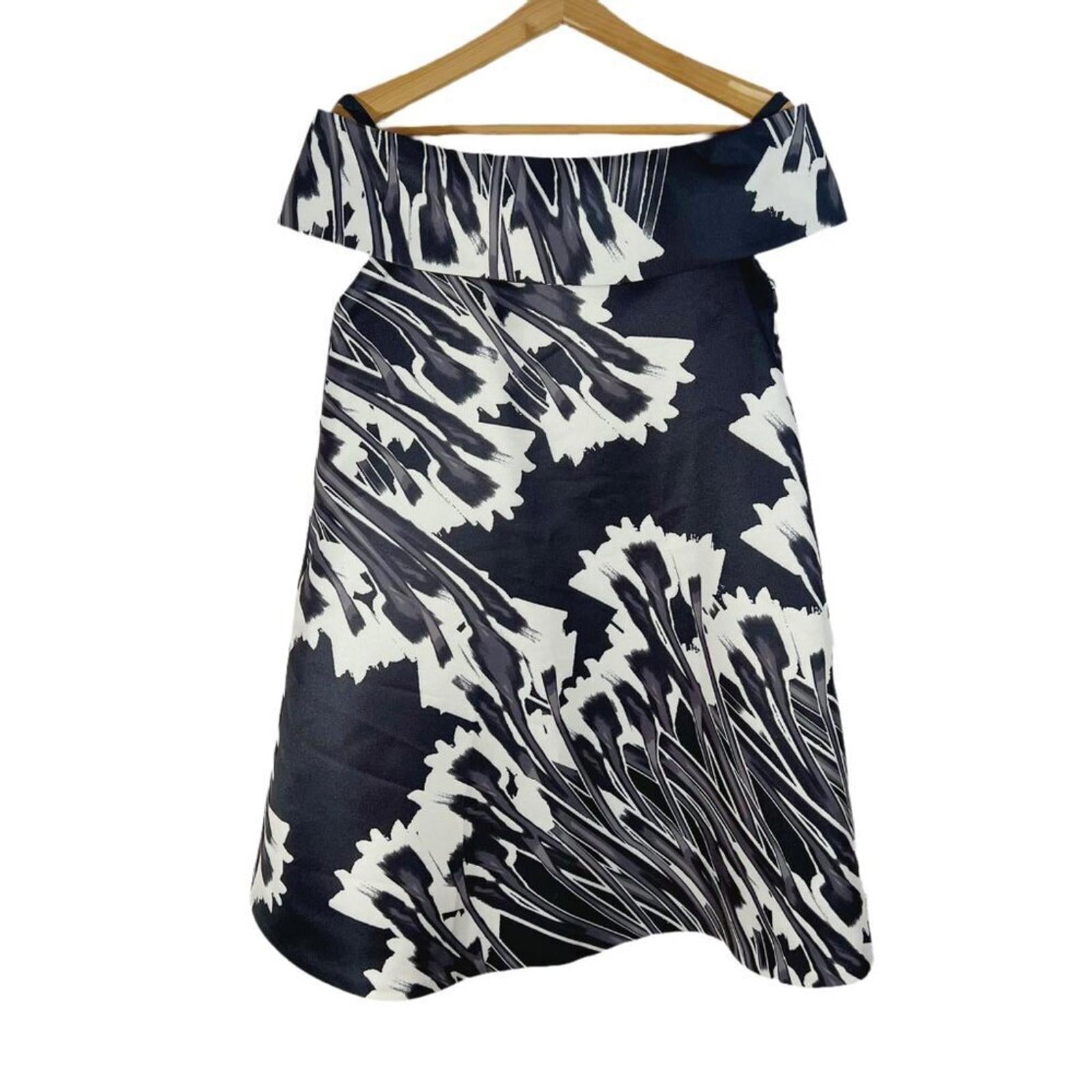 NWT Halston Heritage Crocus Print Off Shoulder Dress in Black Croc Size 4