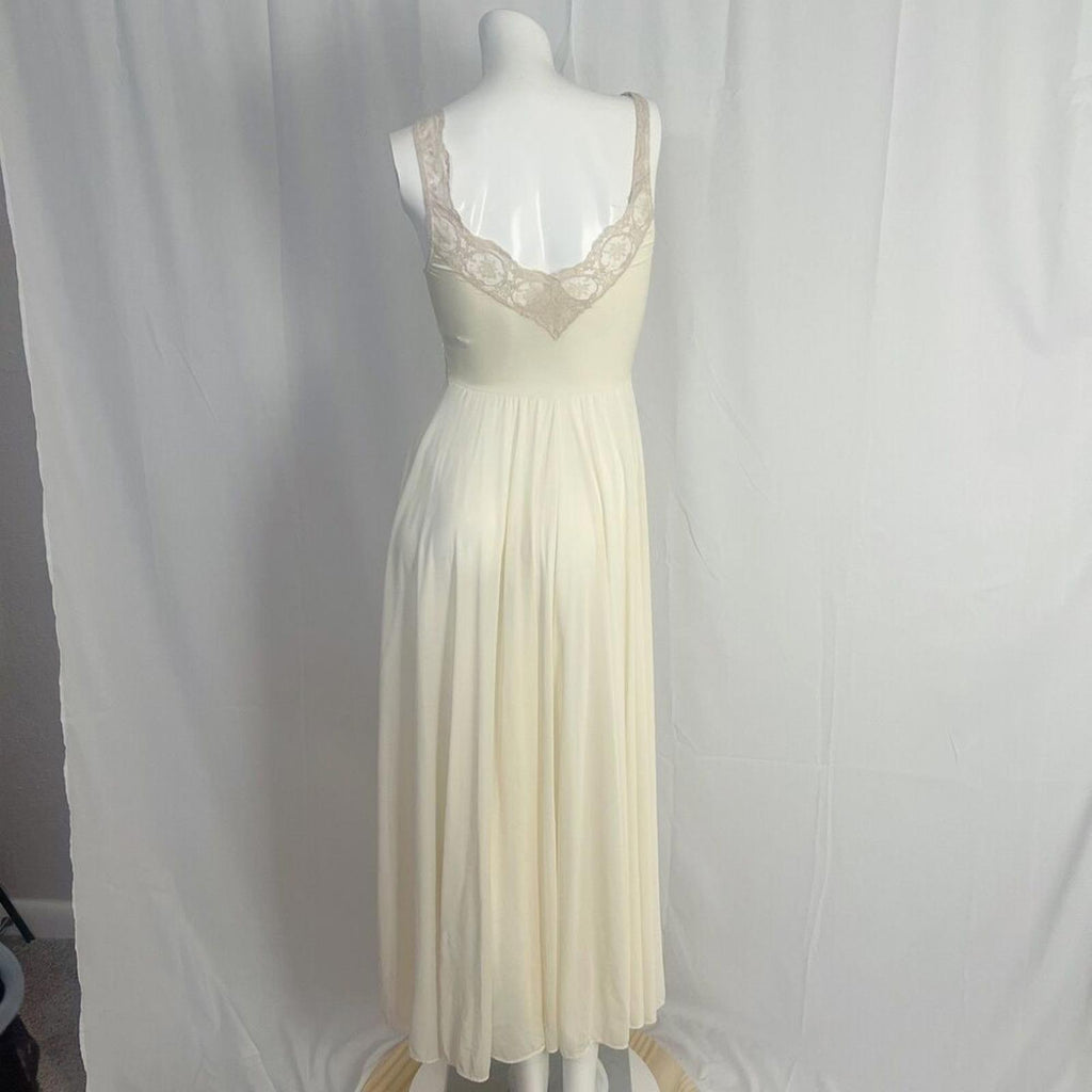 Olga Bodysilk 1970s Vintage Cream Lace Bodice Long Nightgown Neglige Slip Size S