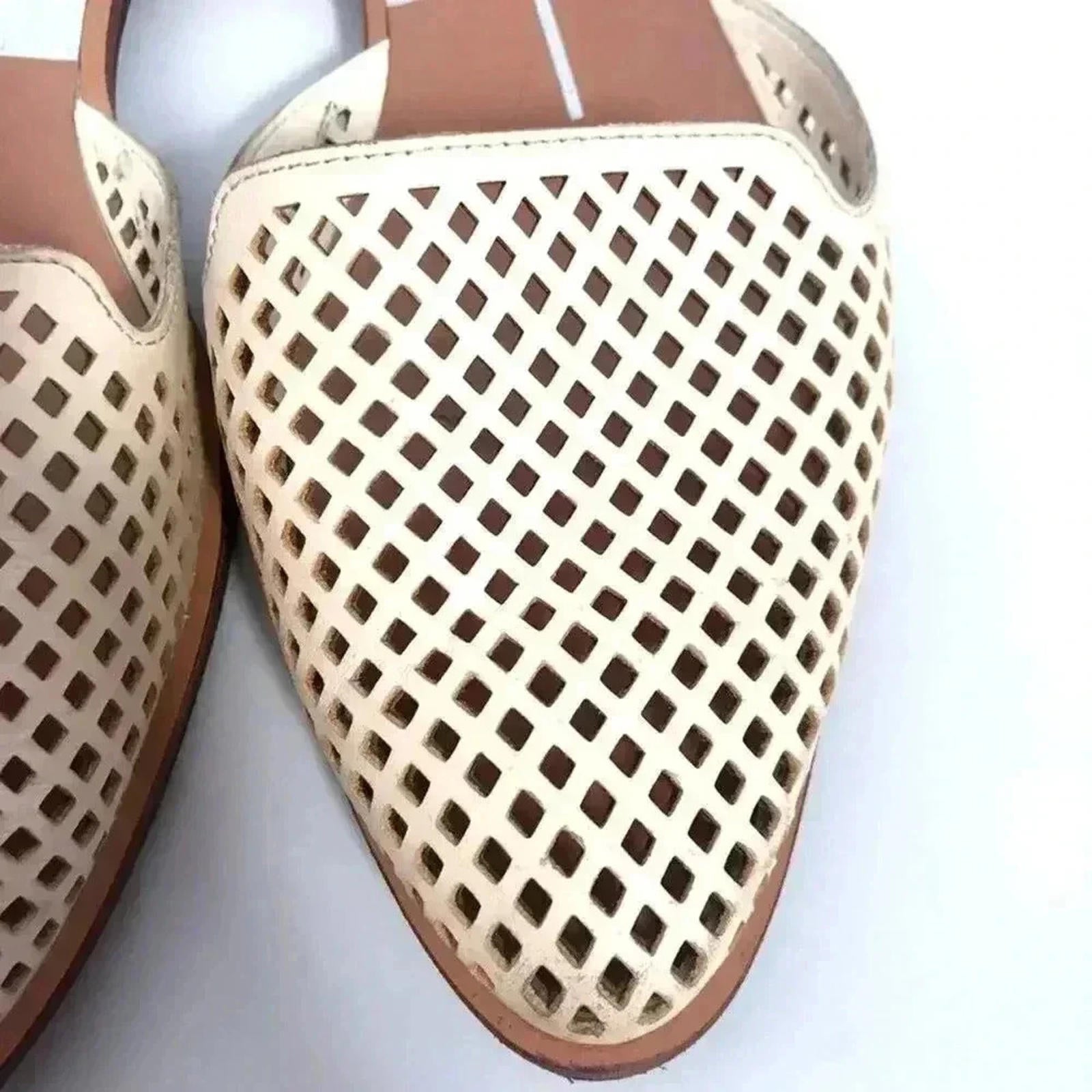 Dolce Vita Laynie D'Orsay Cream Leather Pointed Toe Flats Sandal Size 7.5
