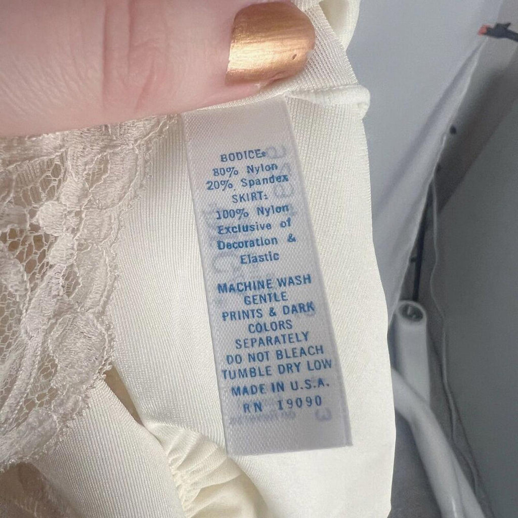 Olga Bodysilk 1970s Vintage Cream Lace Bodice Long Nightgown Neglige Slip Size S
