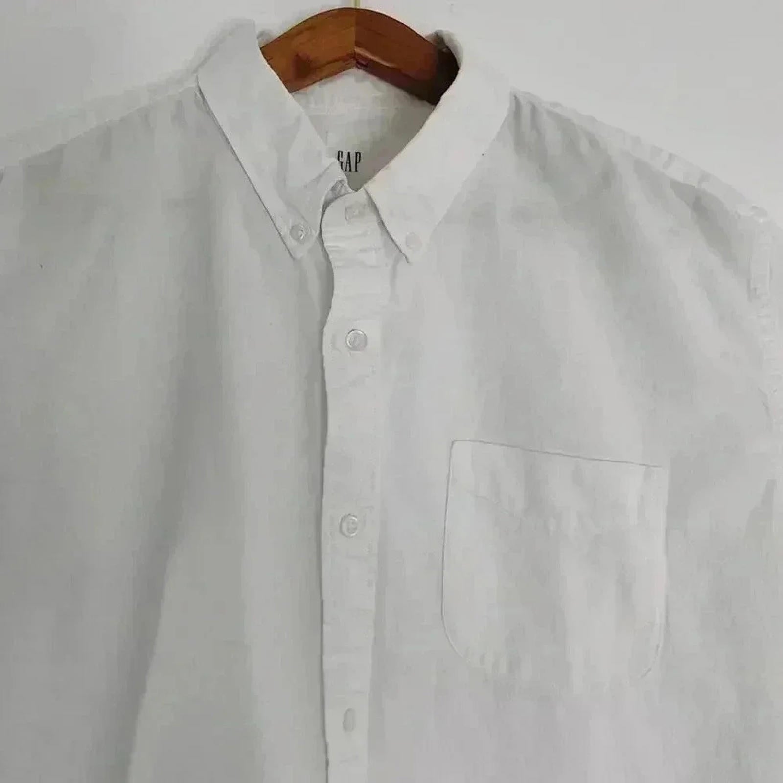 GAP Men's White Cotton Short Sleeved Button Up Size XL