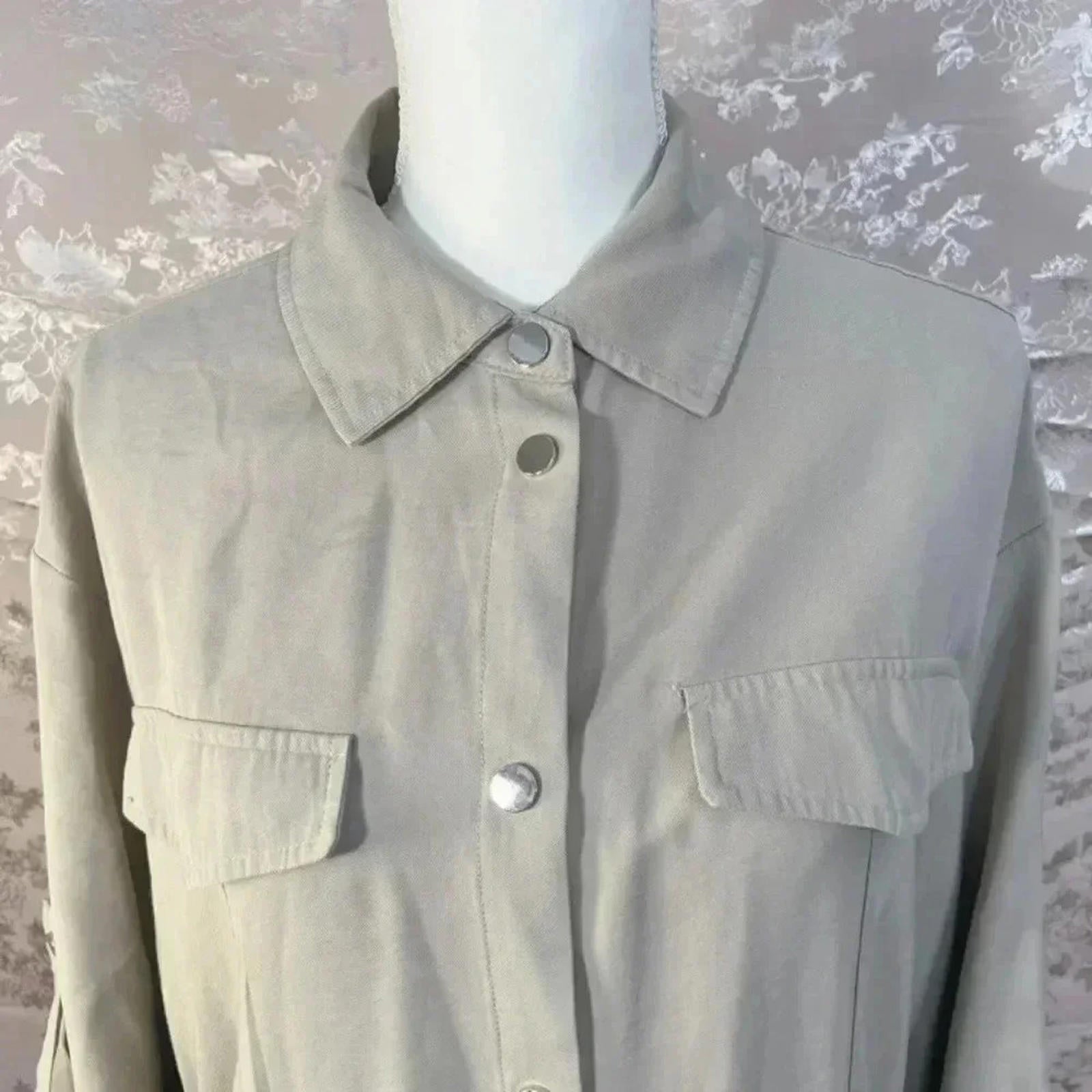 Zara Beige Women's Button Up Utility Jacket Size M